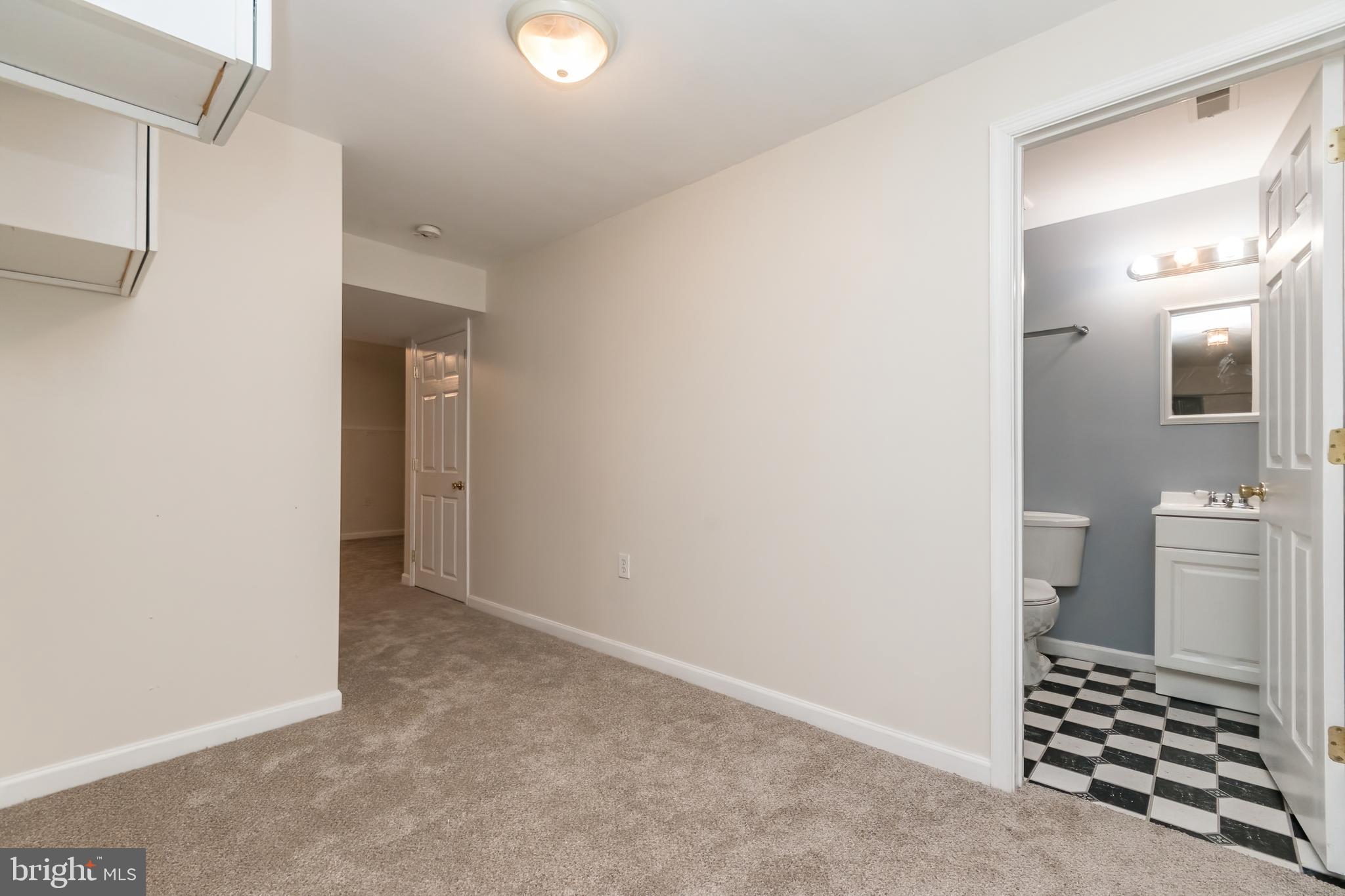 LAUREL RIDGE - Residential