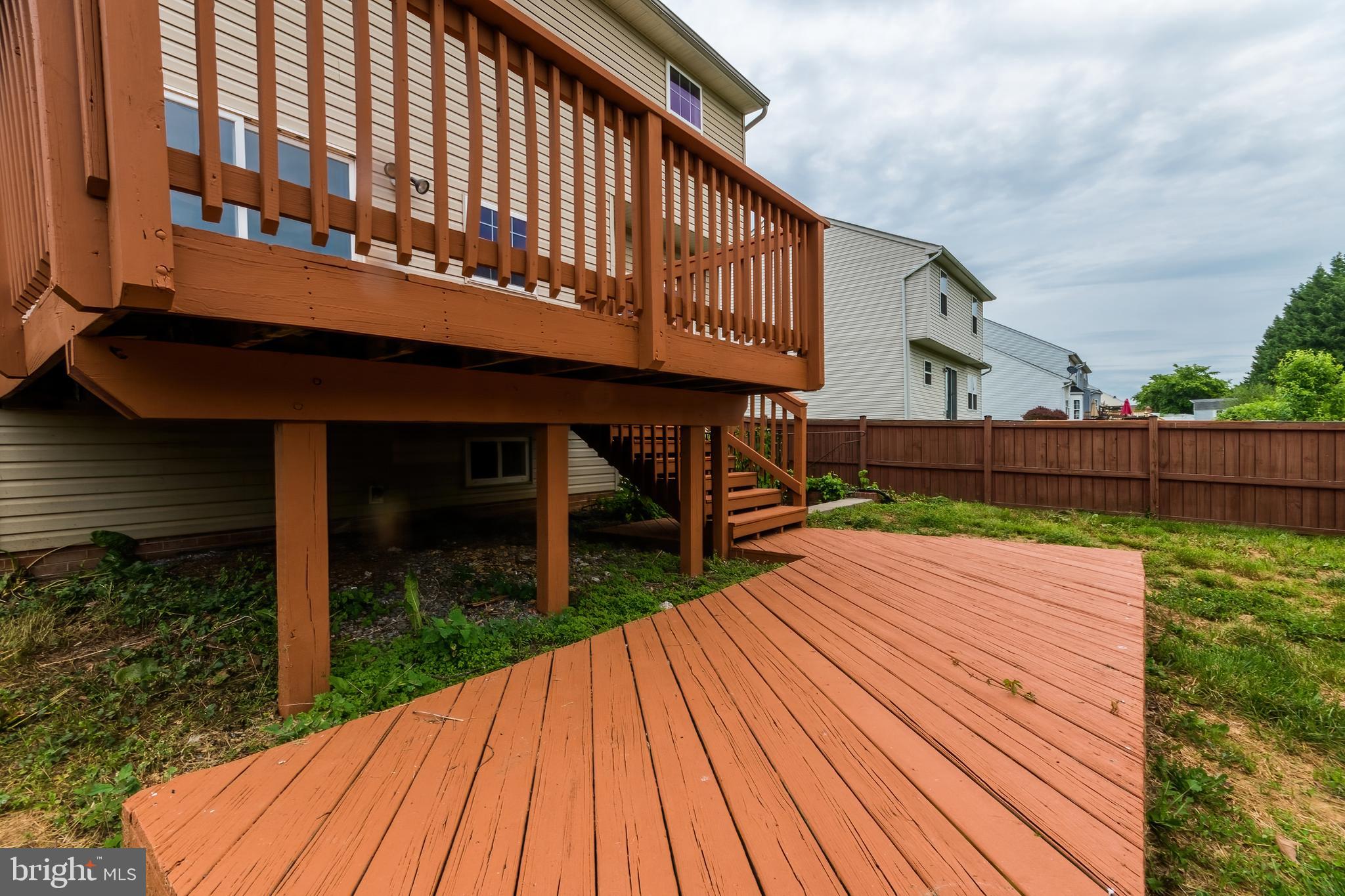 LAUREL RIDGE - Residential