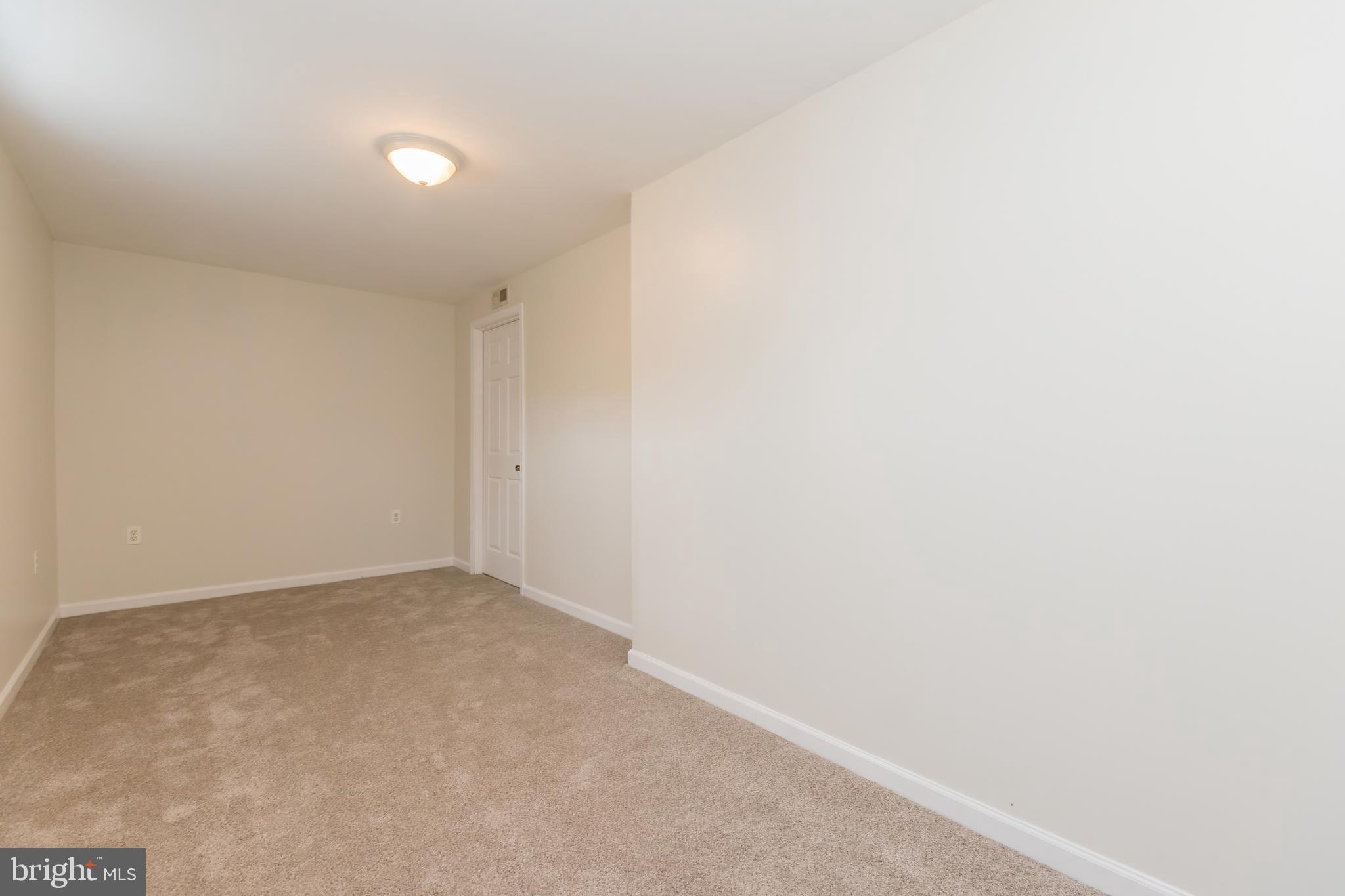 LAUREL RIDGE - Residential