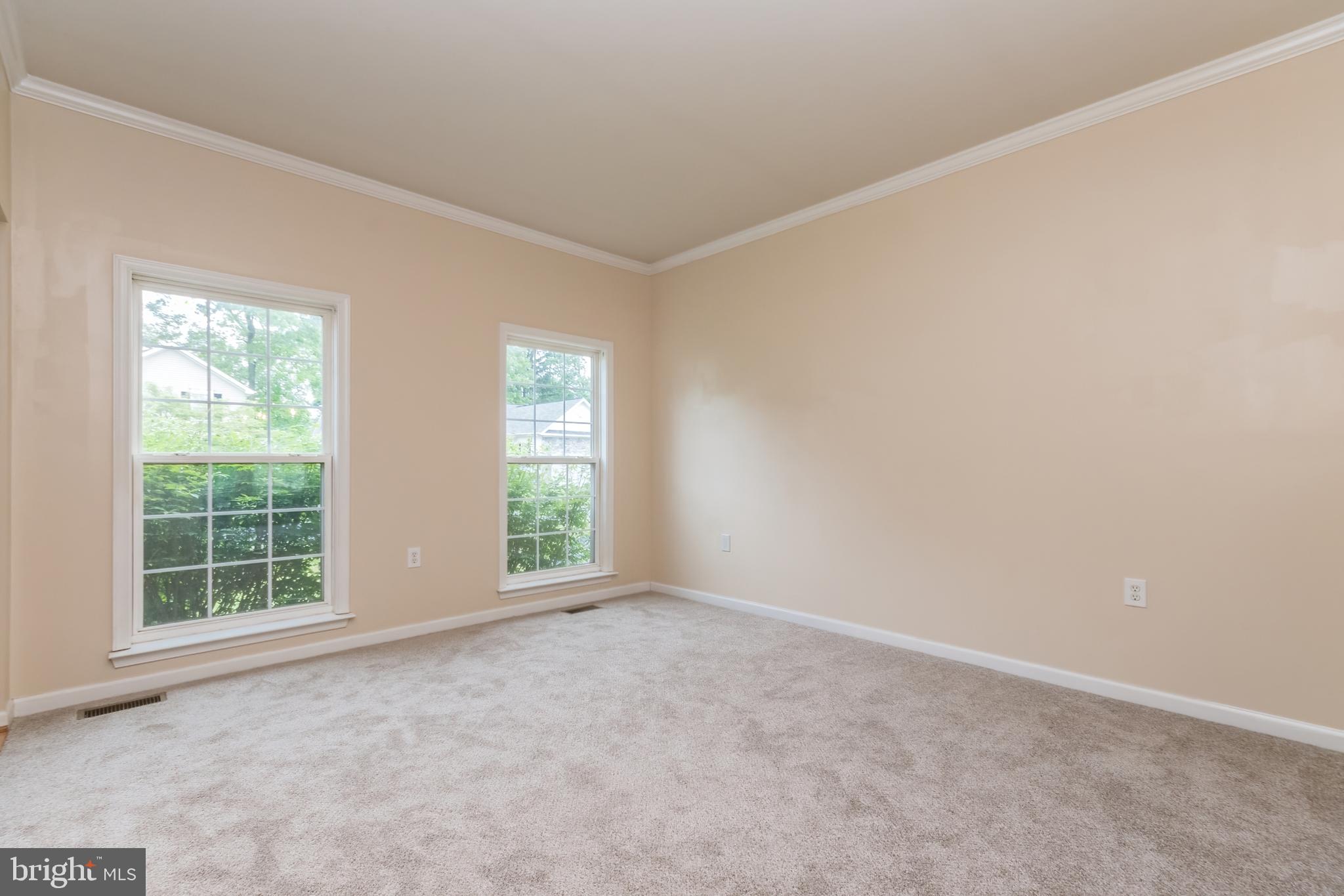 LAUREL RIDGE - Residential