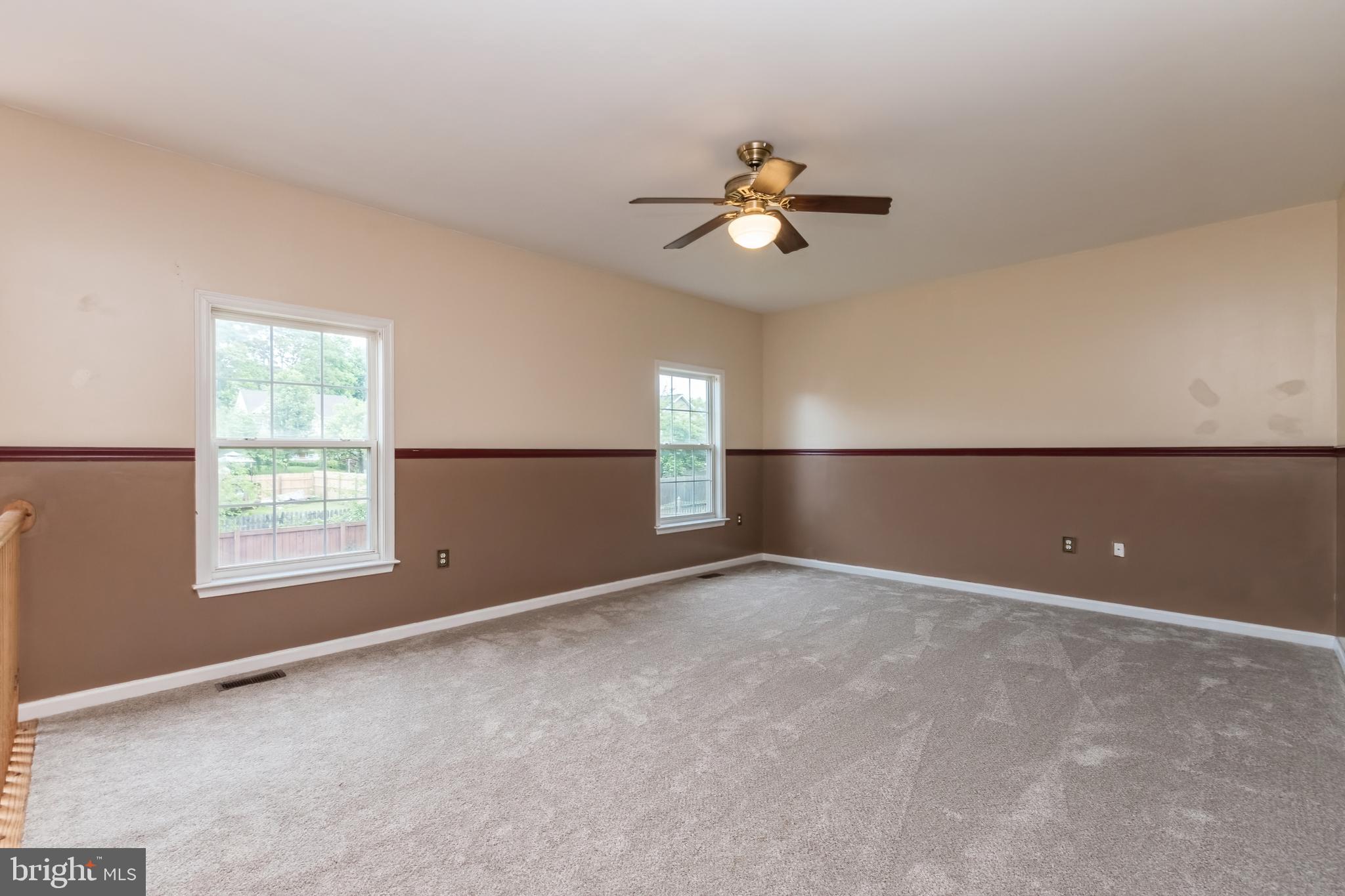 LAUREL RIDGE - Residential