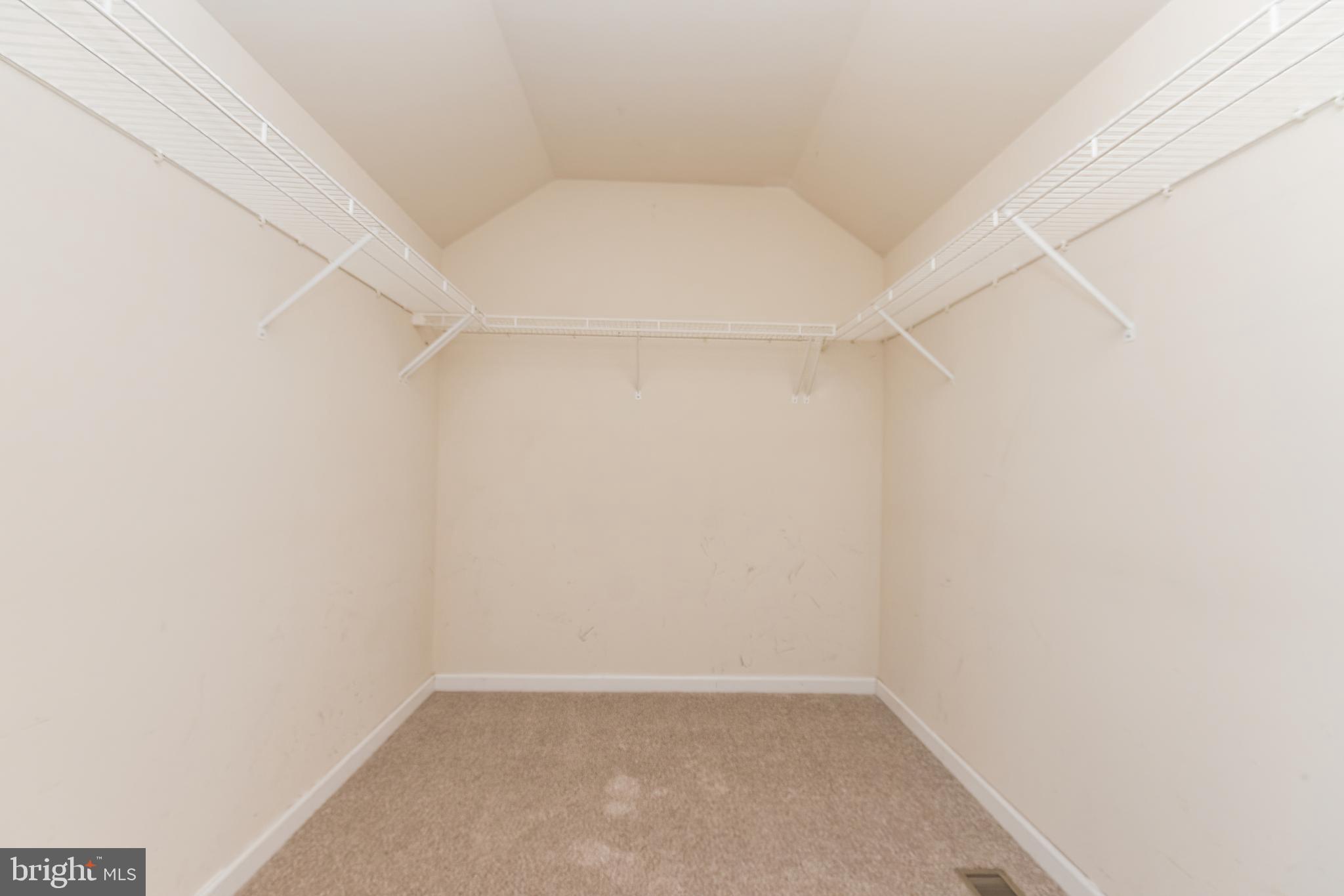 LAUREL RIDGE - Residential