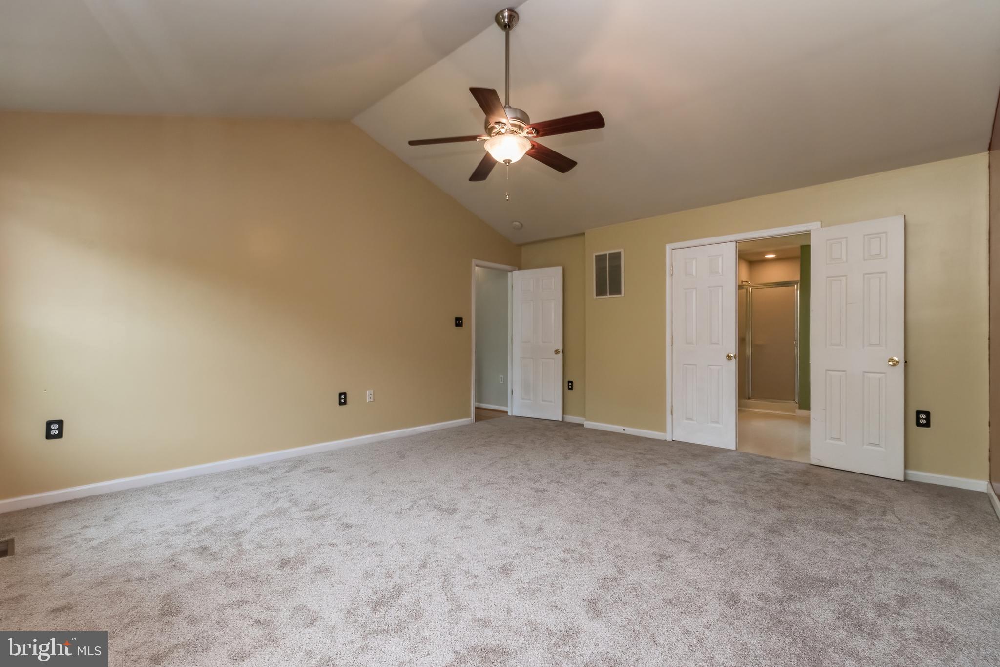 LAUREL RIDGE - Residential