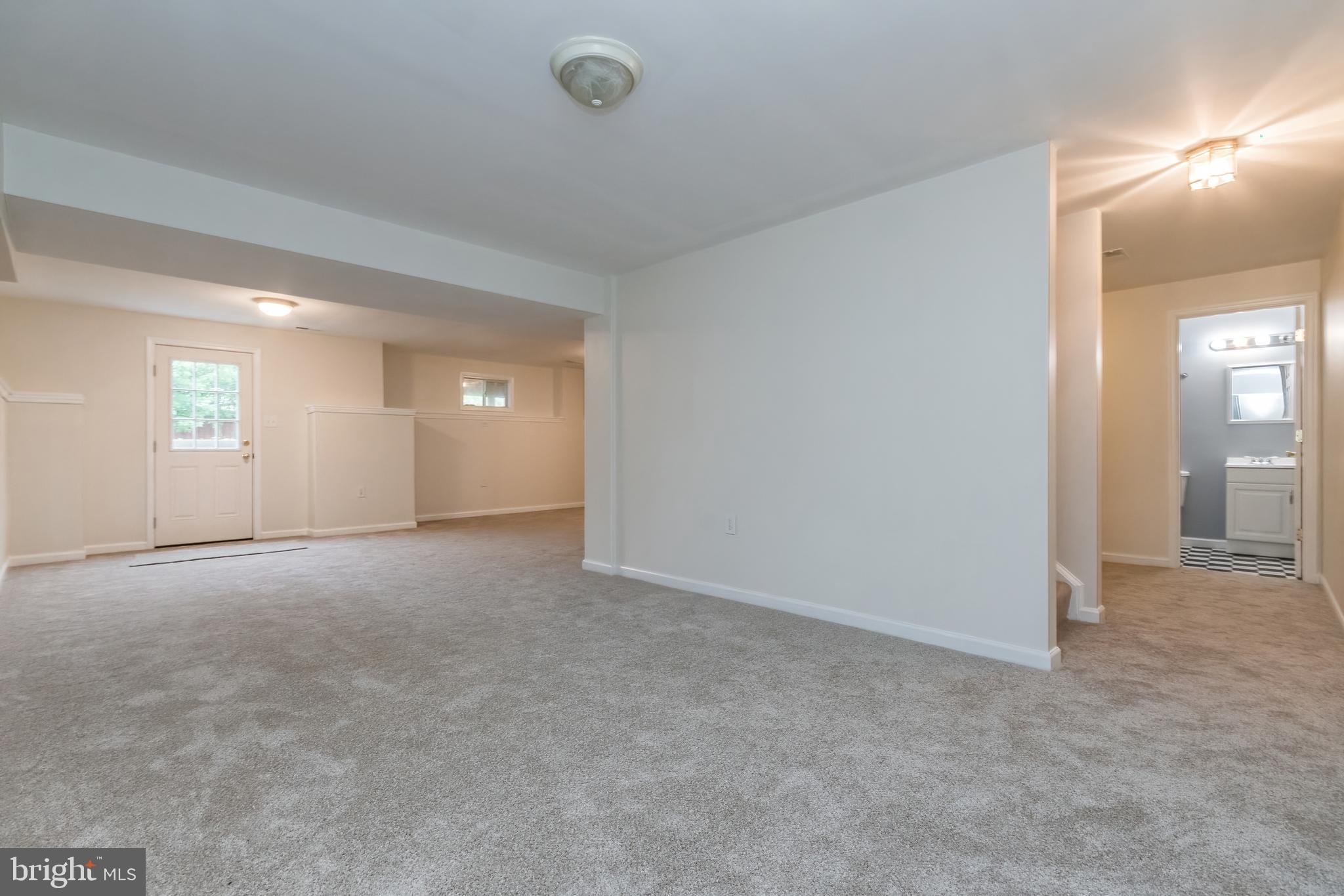 LAUREL RIDGE - Residential