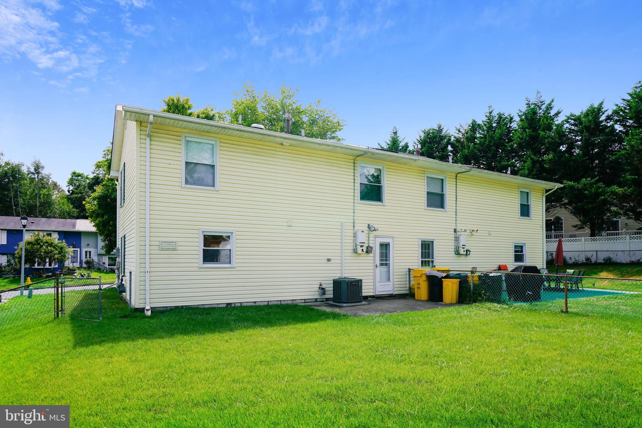 MAPLE RIDGE - Residential Lease