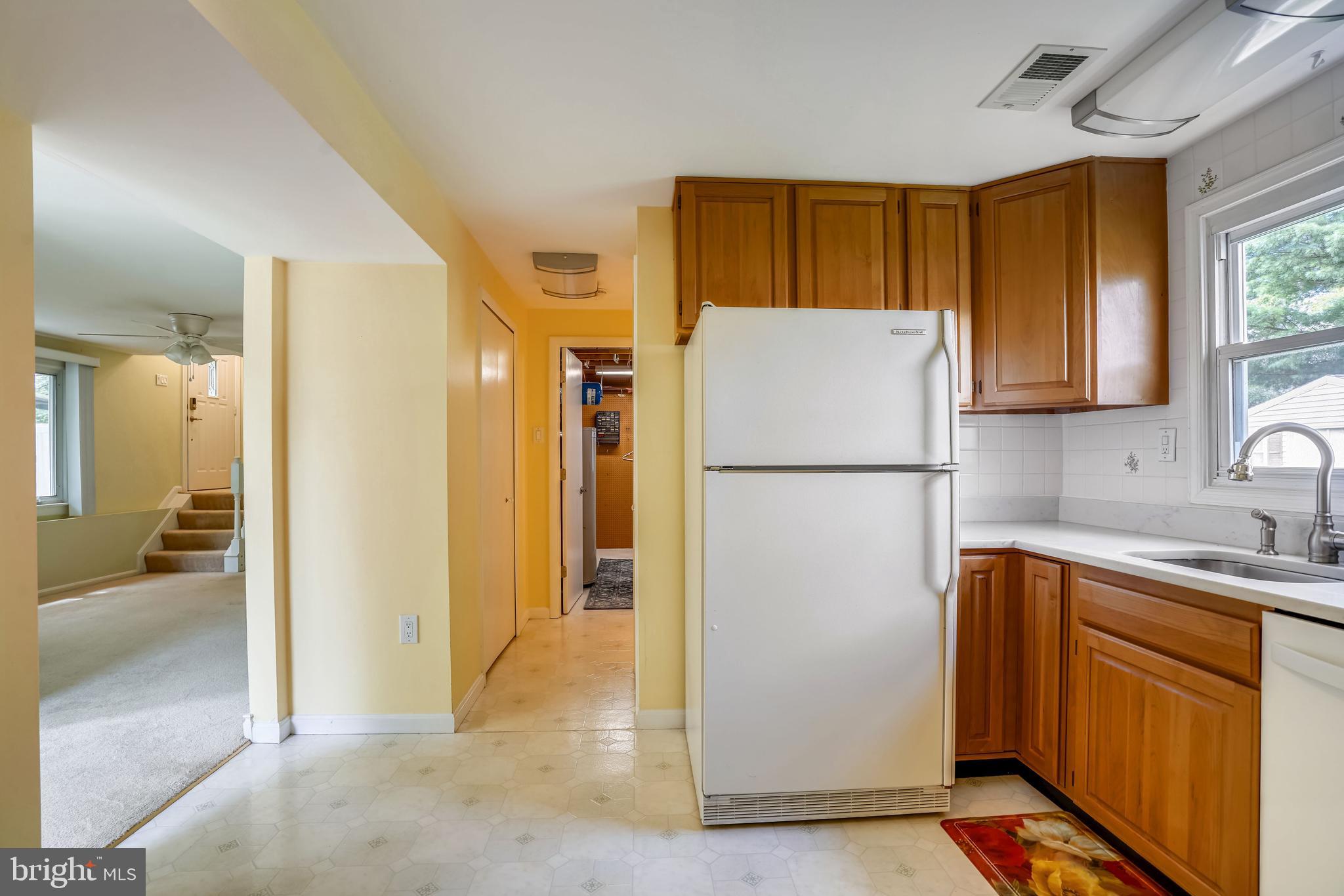 MAPLE RIDGE - Residential Lease