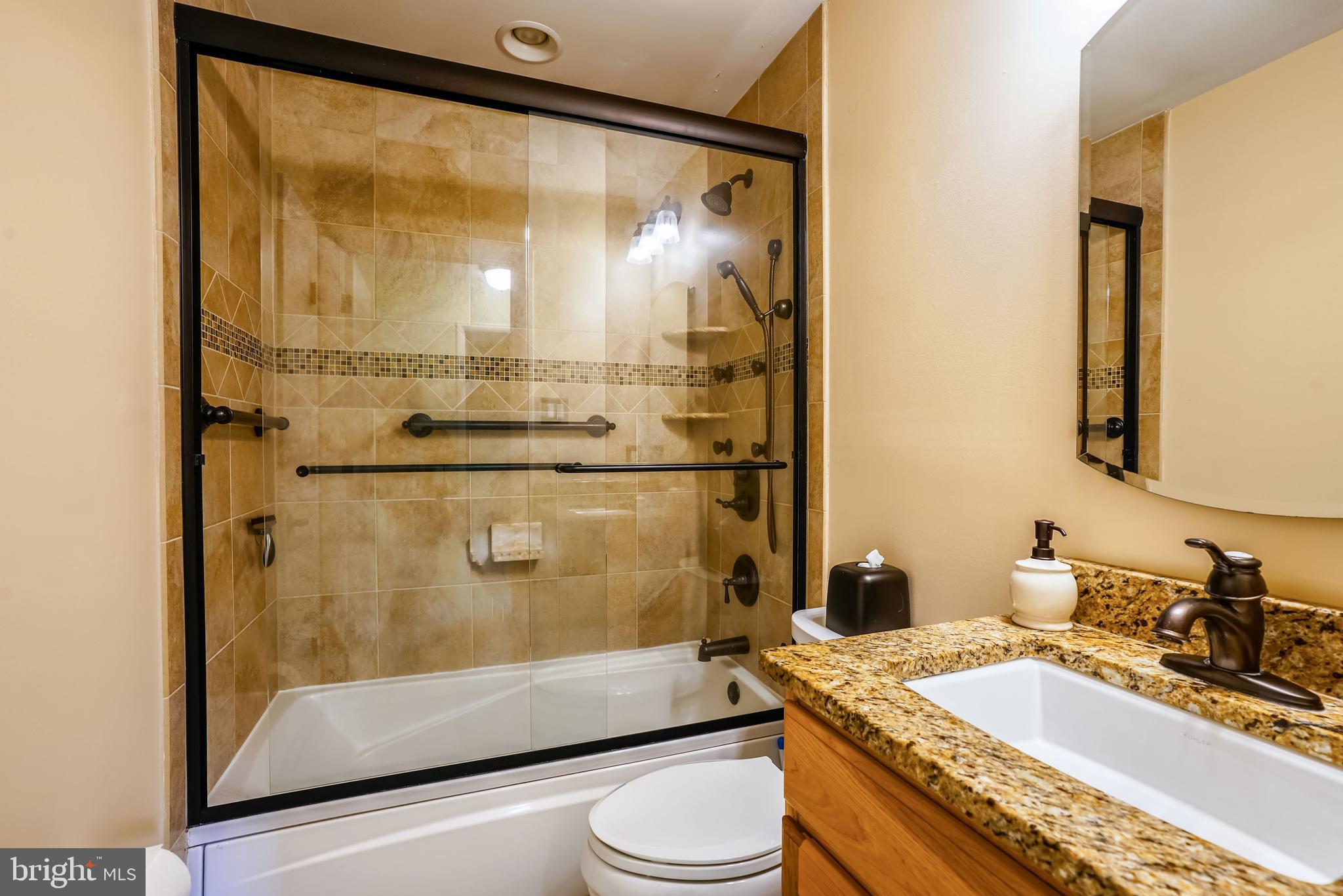 MAPLE RIDGE - Residential Lease