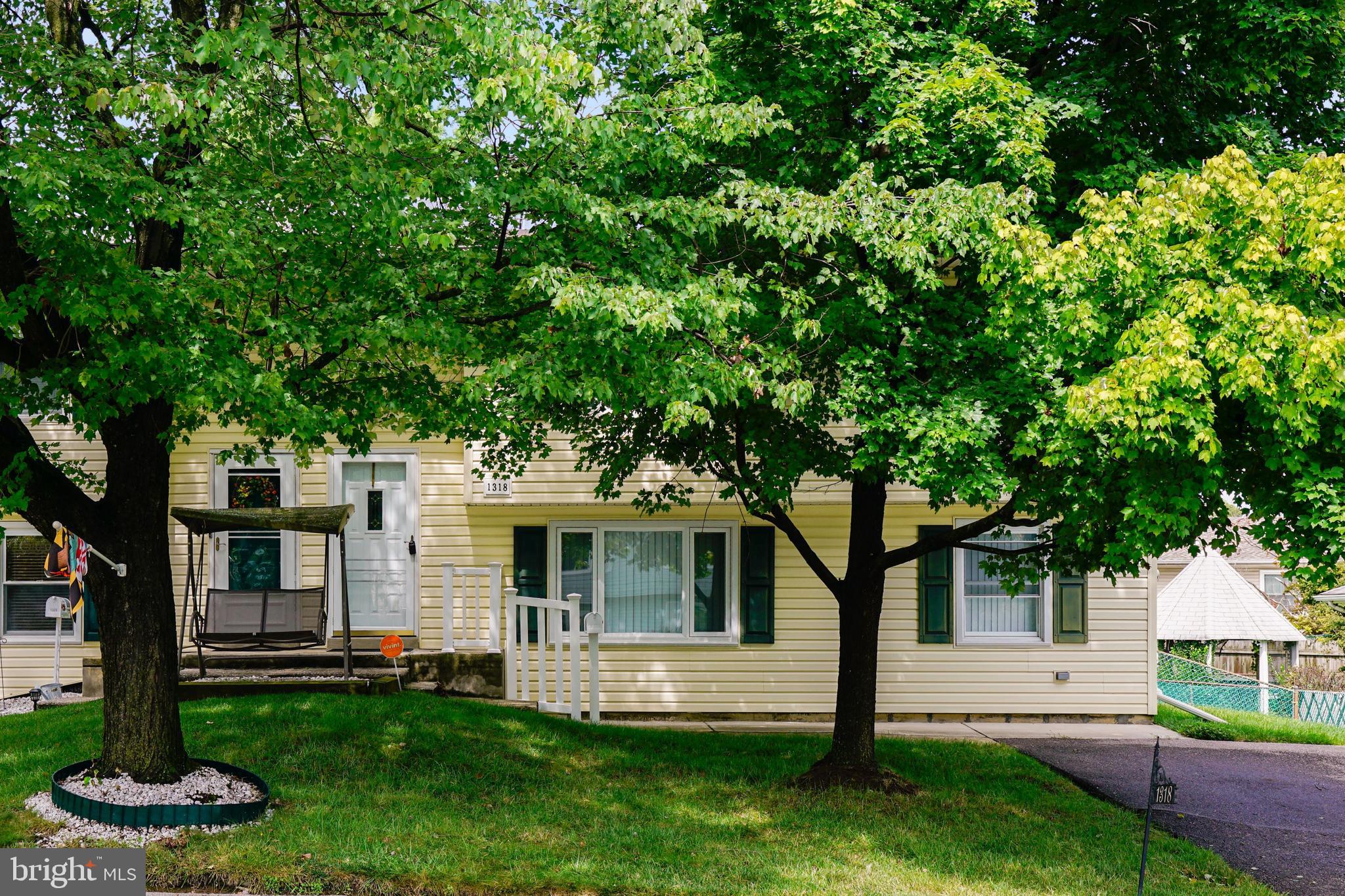 MAPLE RIDGE - Residential Lease