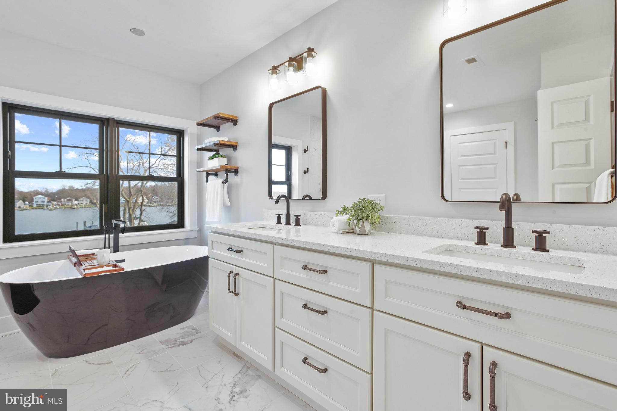 SENECA PARK - Residential