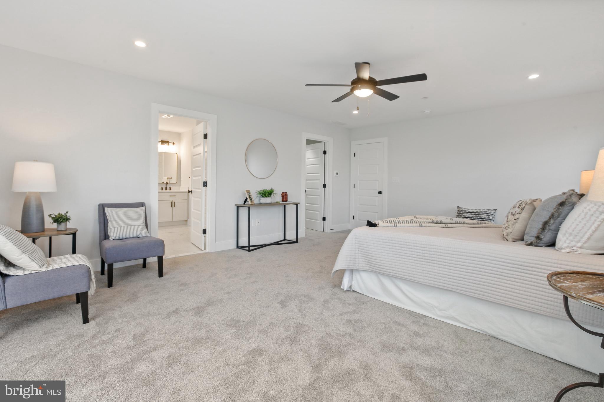 SENECA PARK - Residential