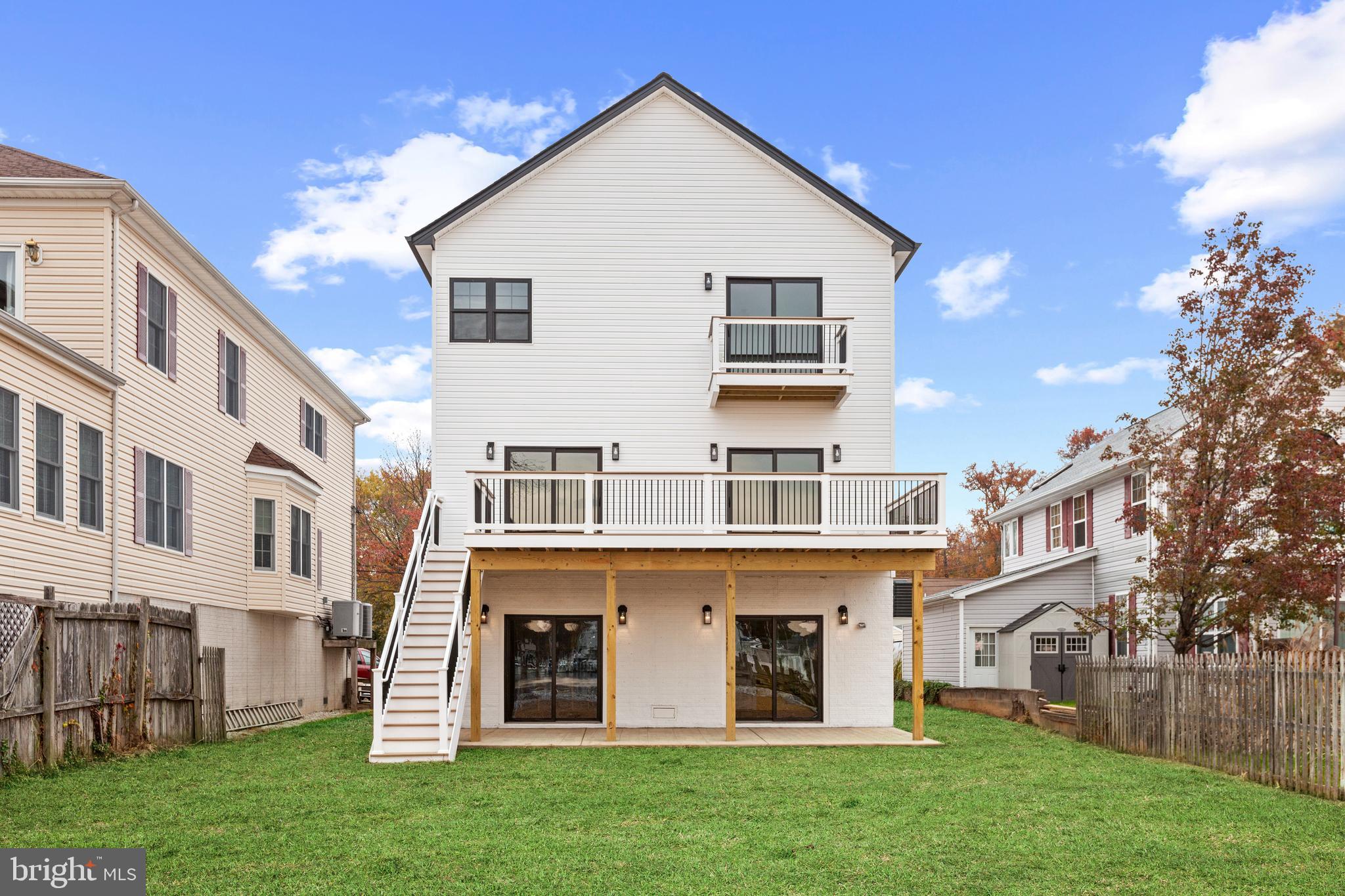 SENECA PARK - Residential