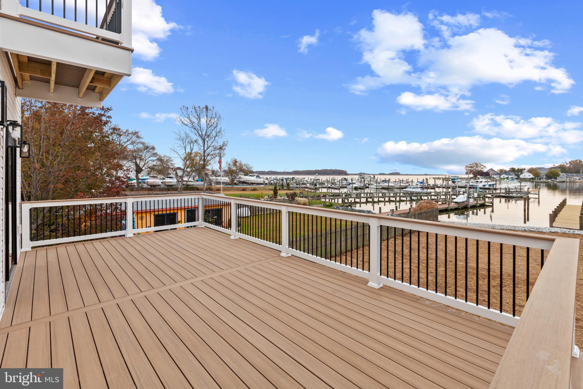 SENECA PARK - Residential