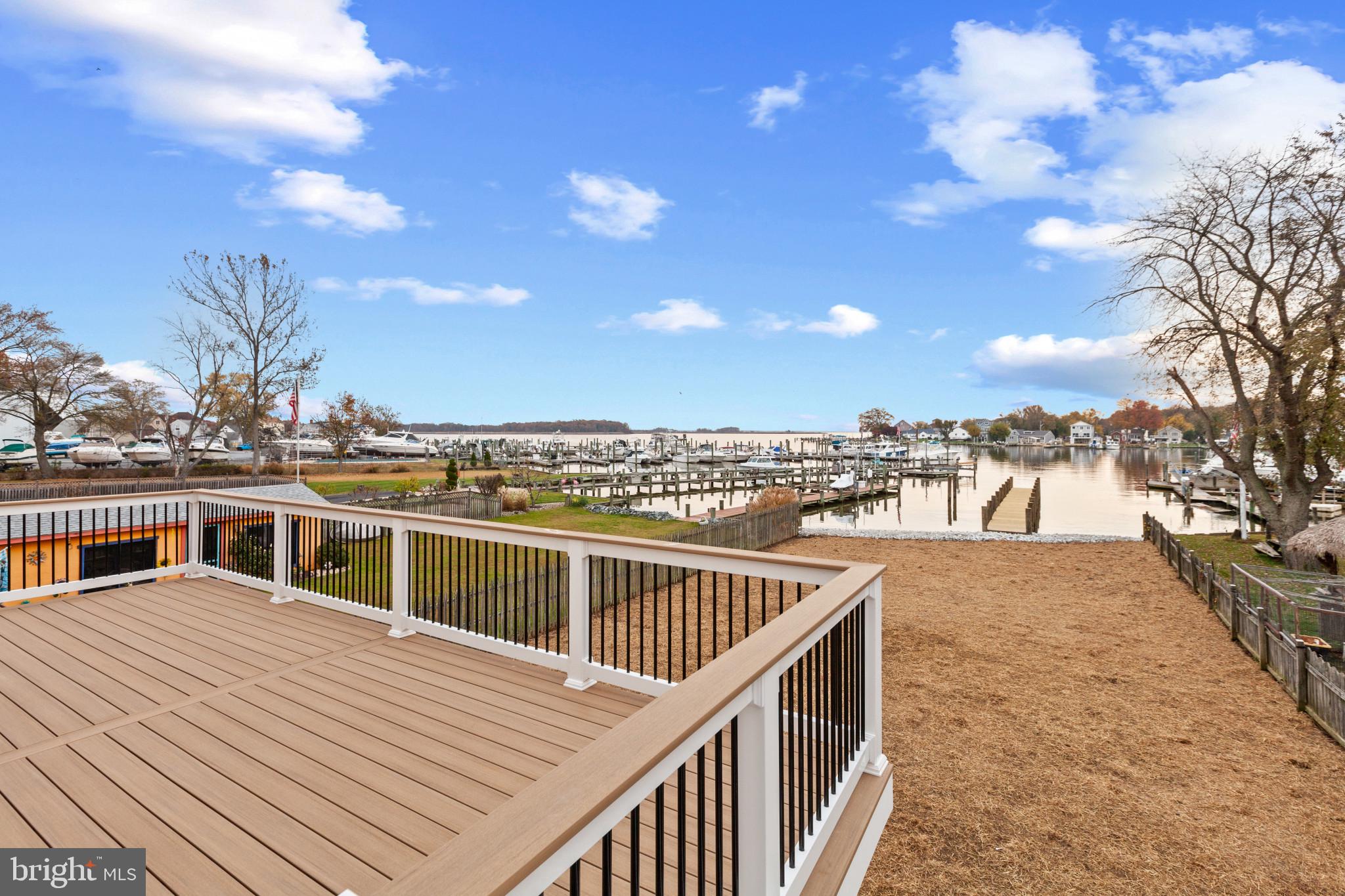 SENECA PARK - Residential