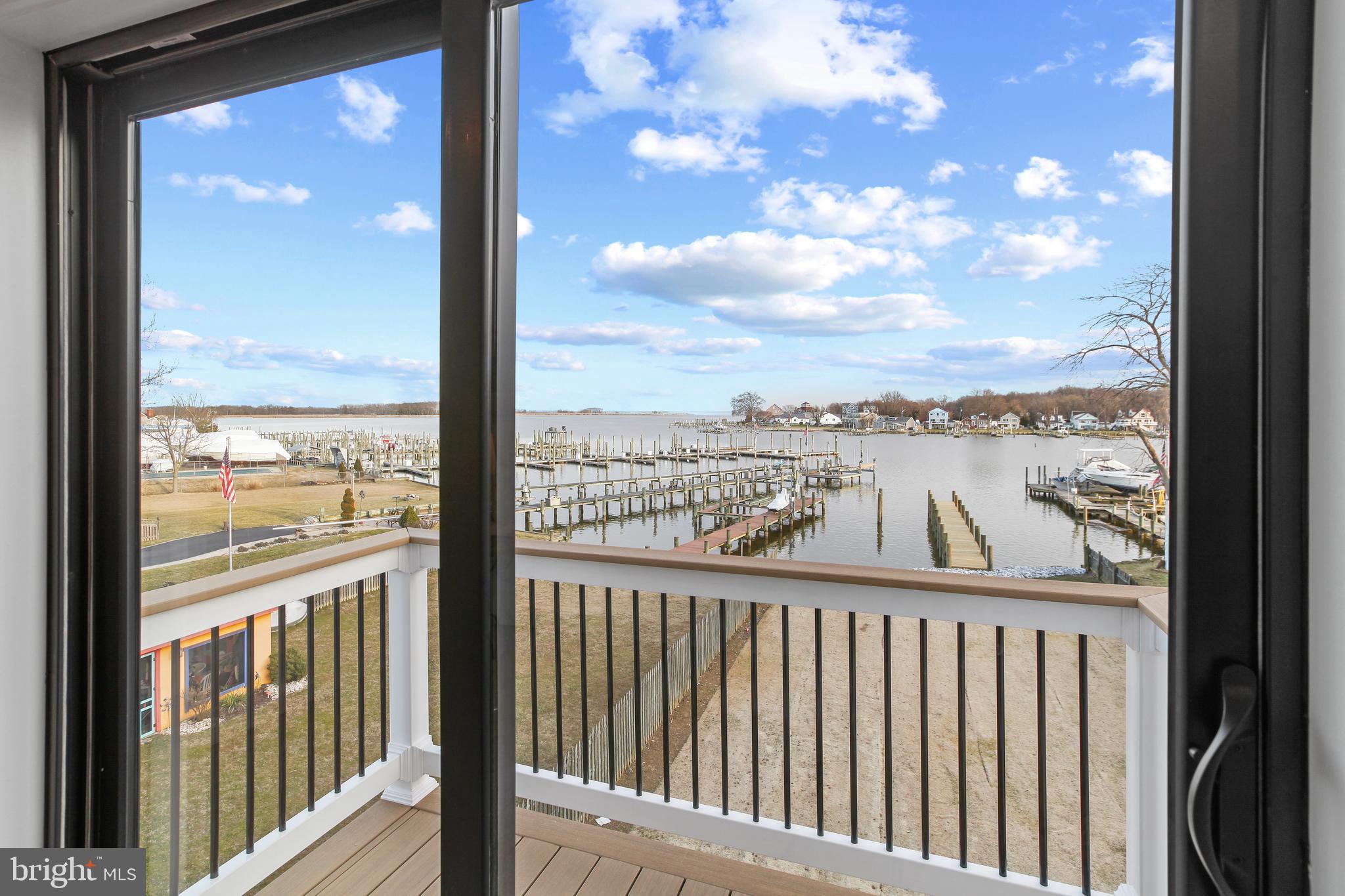 SENECA PARK - Residential