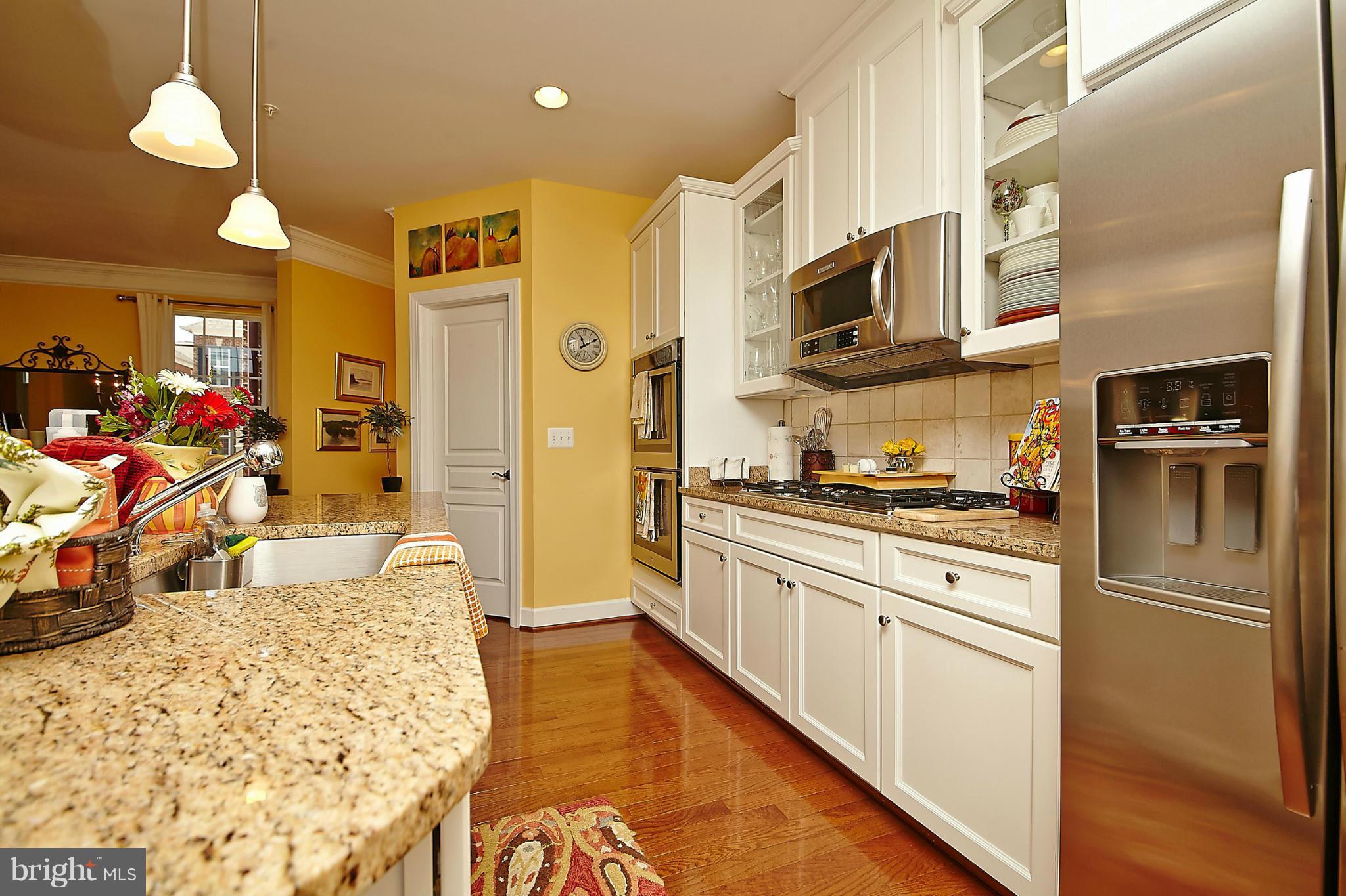 JAGUAR/YORKTOWN - Residential