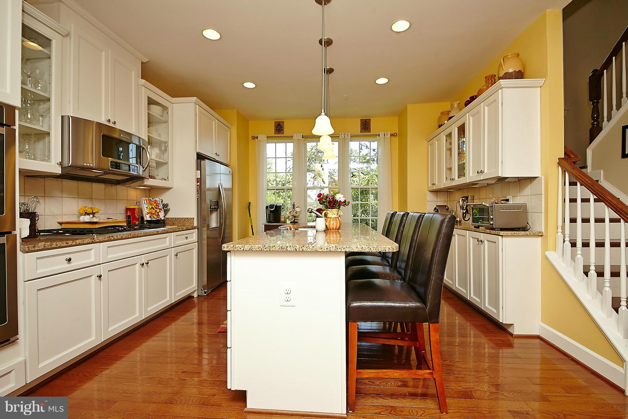 JAGUAR/YORKTOWN - Residential