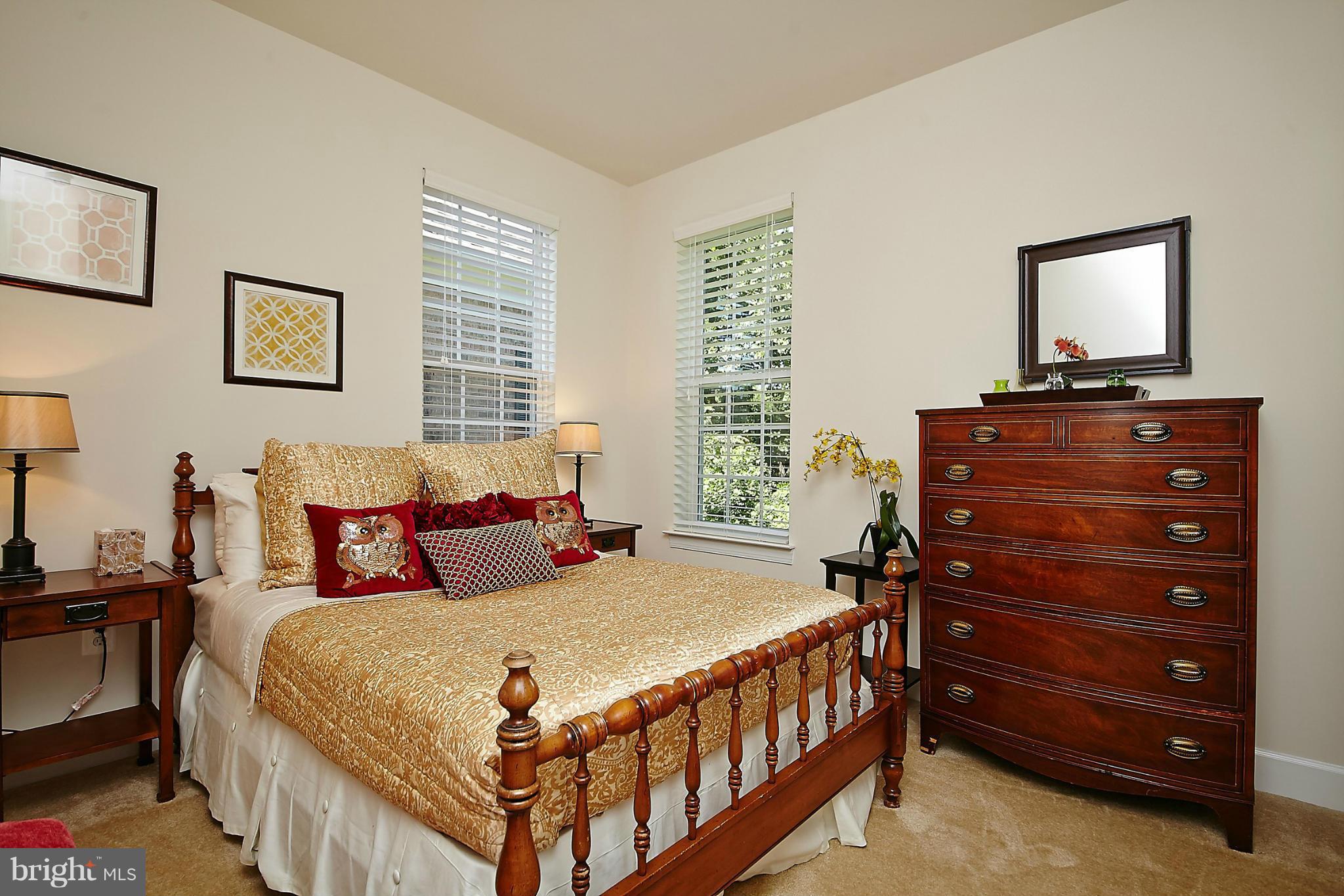 JAGUAR/YORKTOWN - Residential