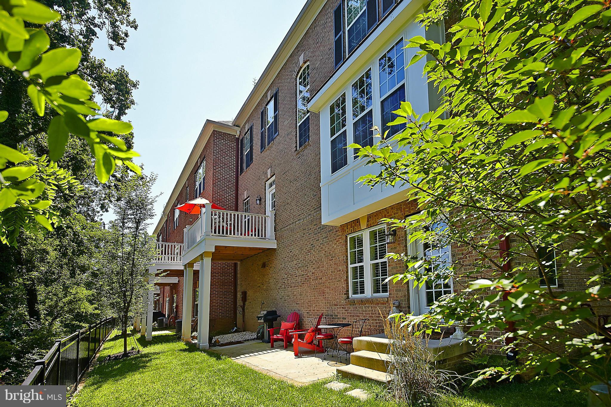 JAGUAR/YORKTOWN - Residential