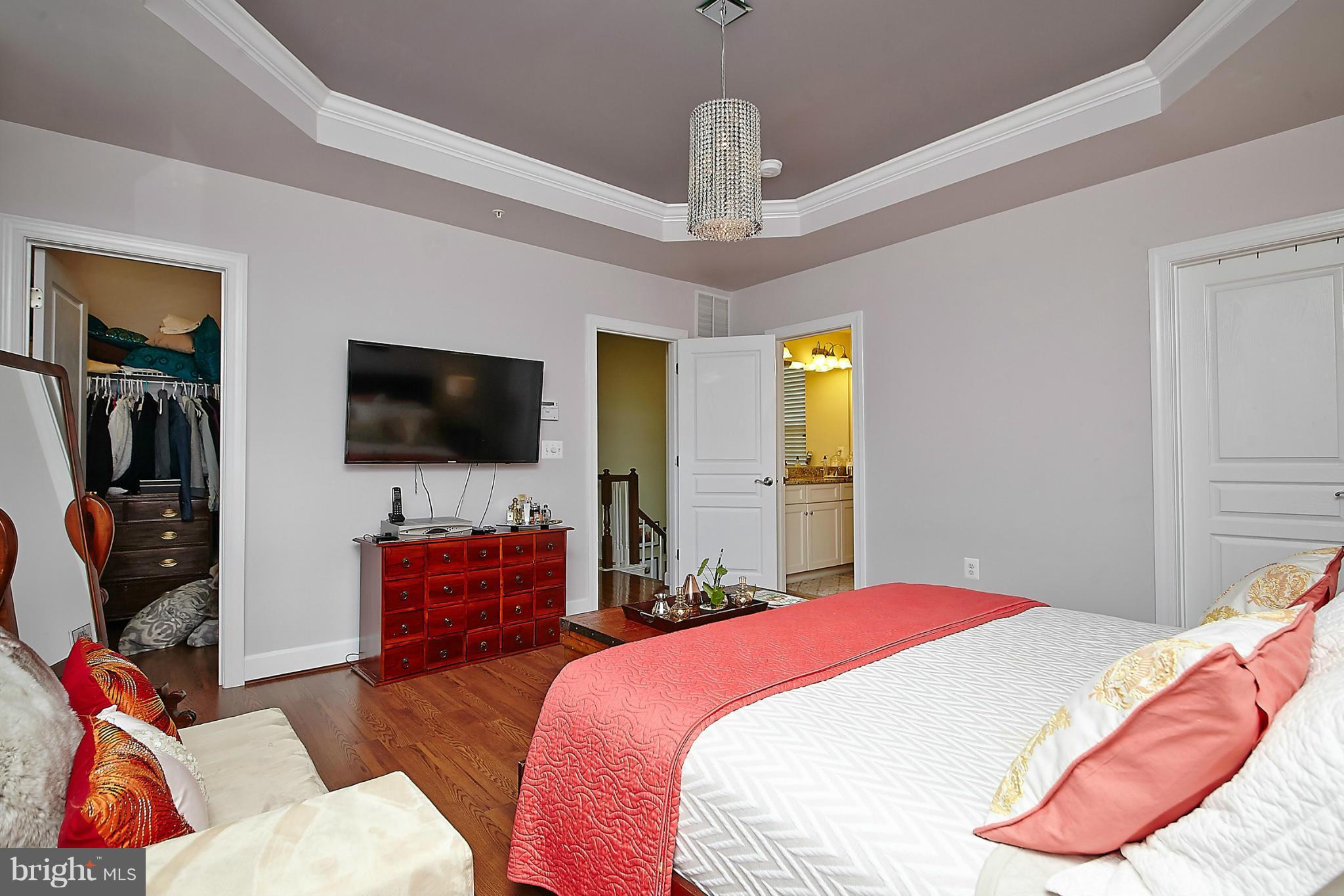 JAGUAR/YORKTOWN - Residential