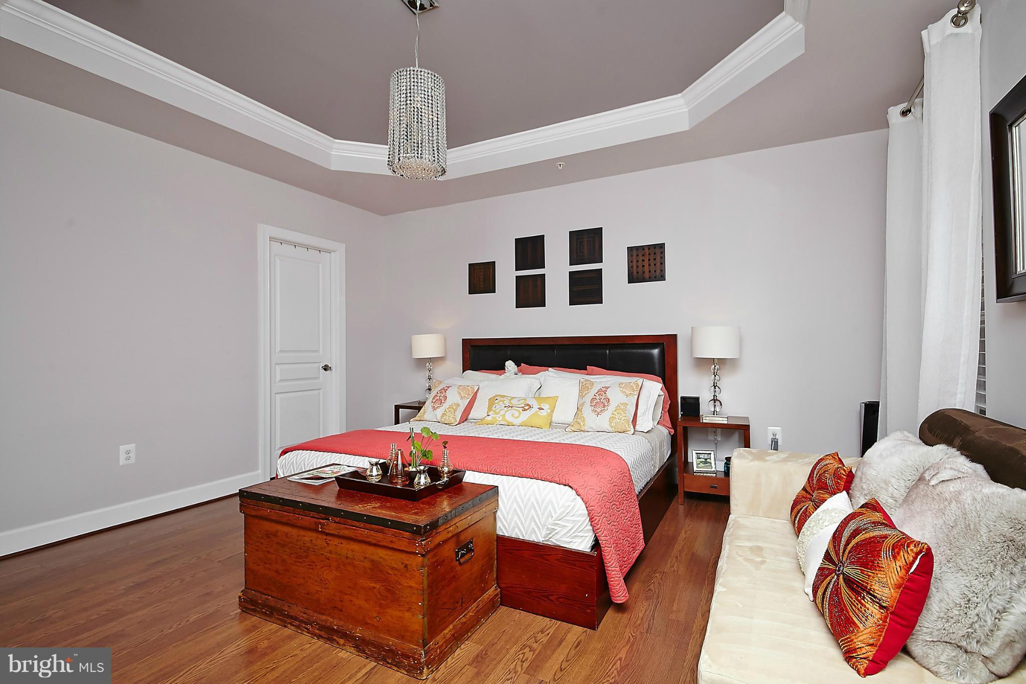 JAGUAR/YORKTOWN - Residential