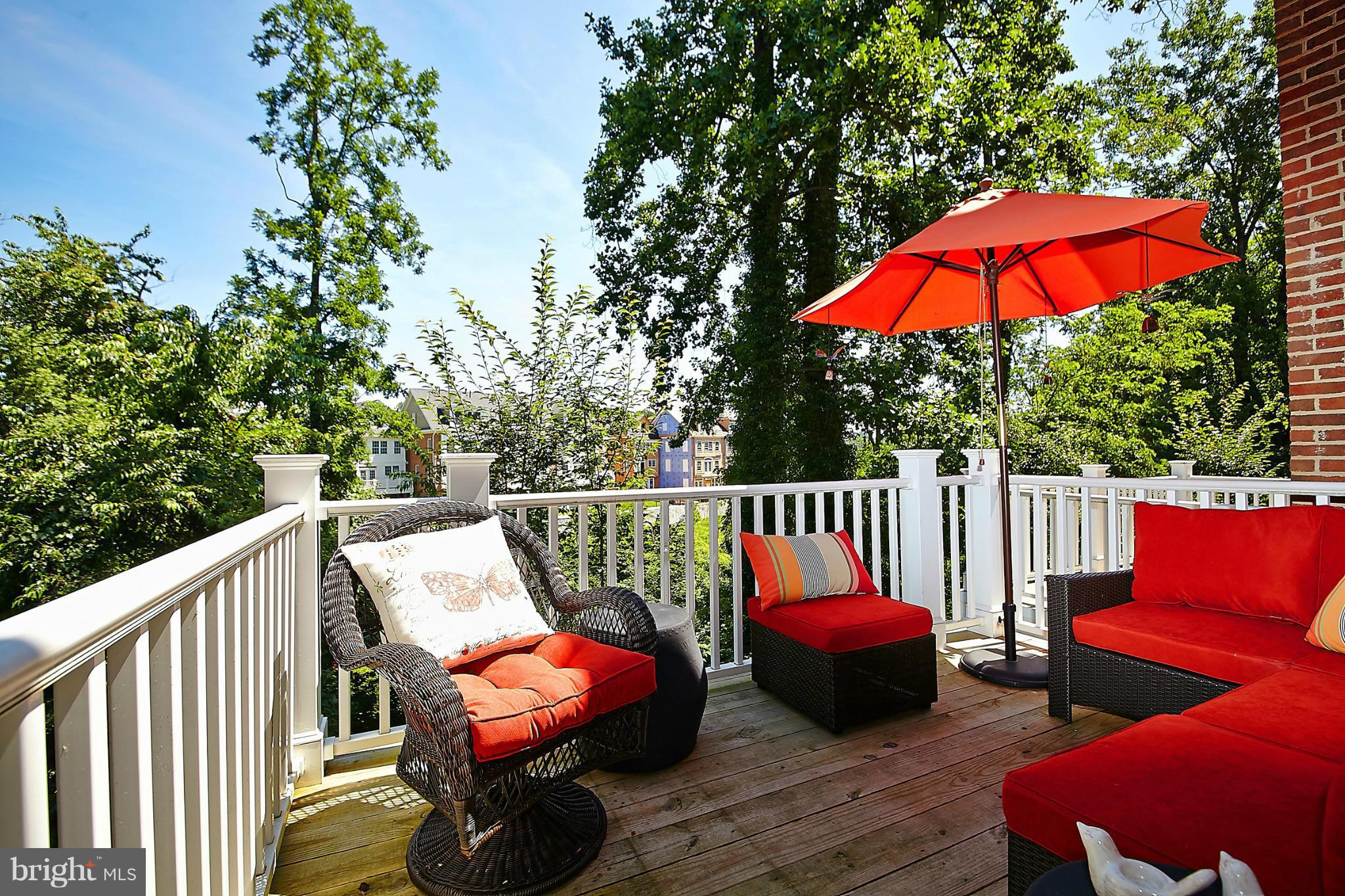 JAGUAR/YORKTOWN - Residential