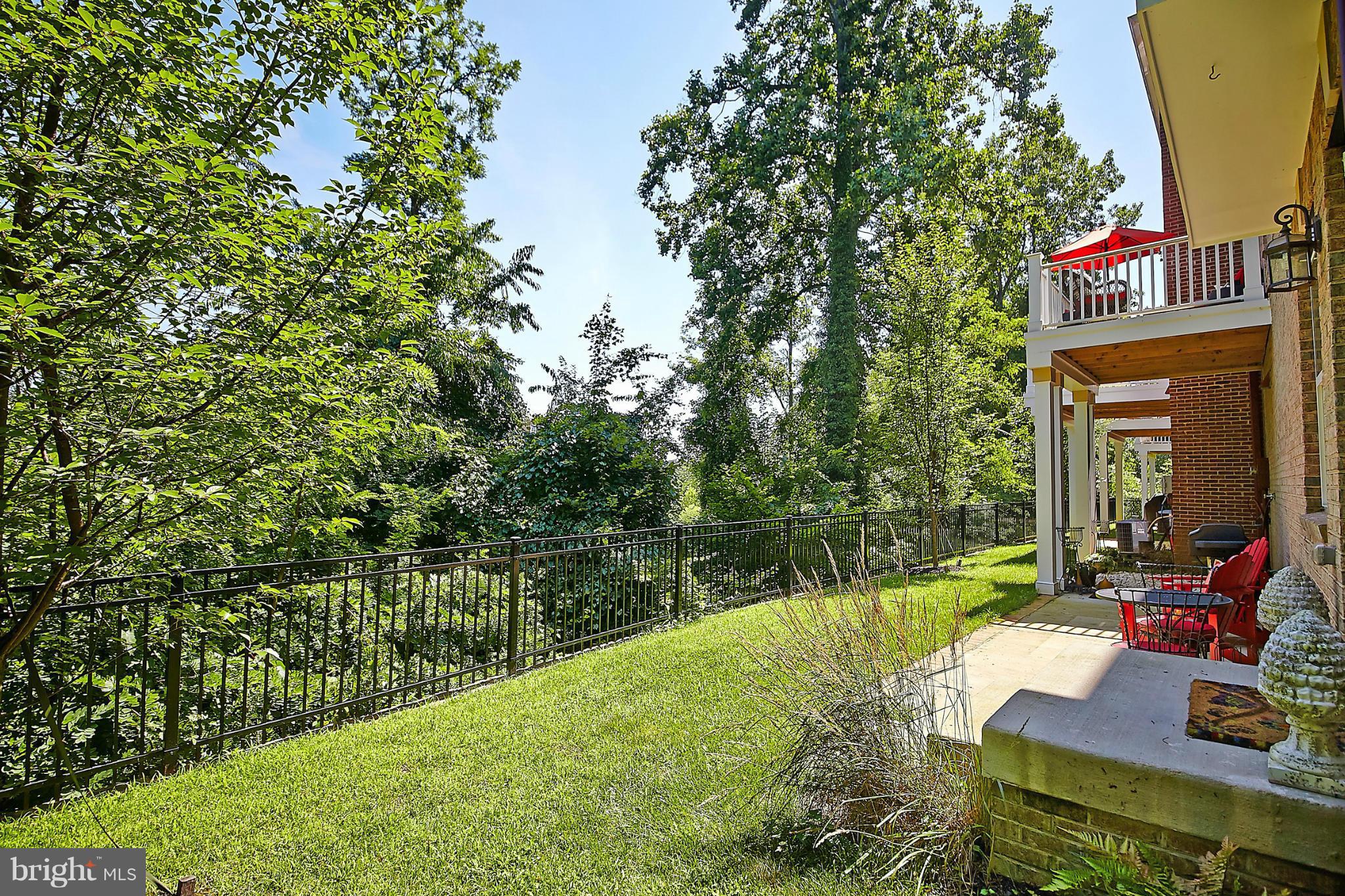 JAGUAR/YORKTOWN - Residential