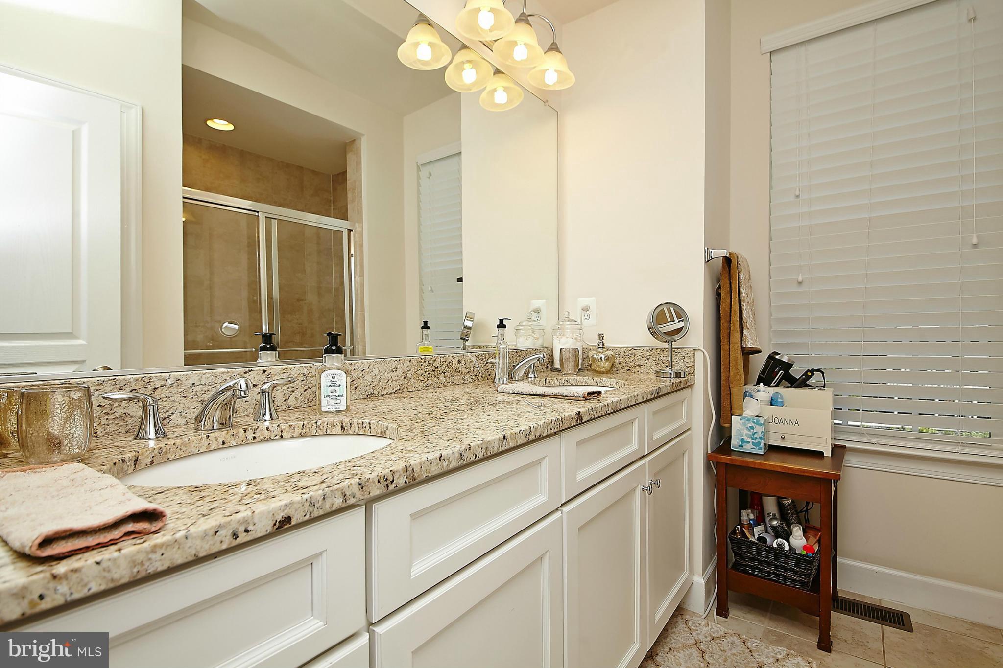 JAGUAR/YORKTOWN - Residential