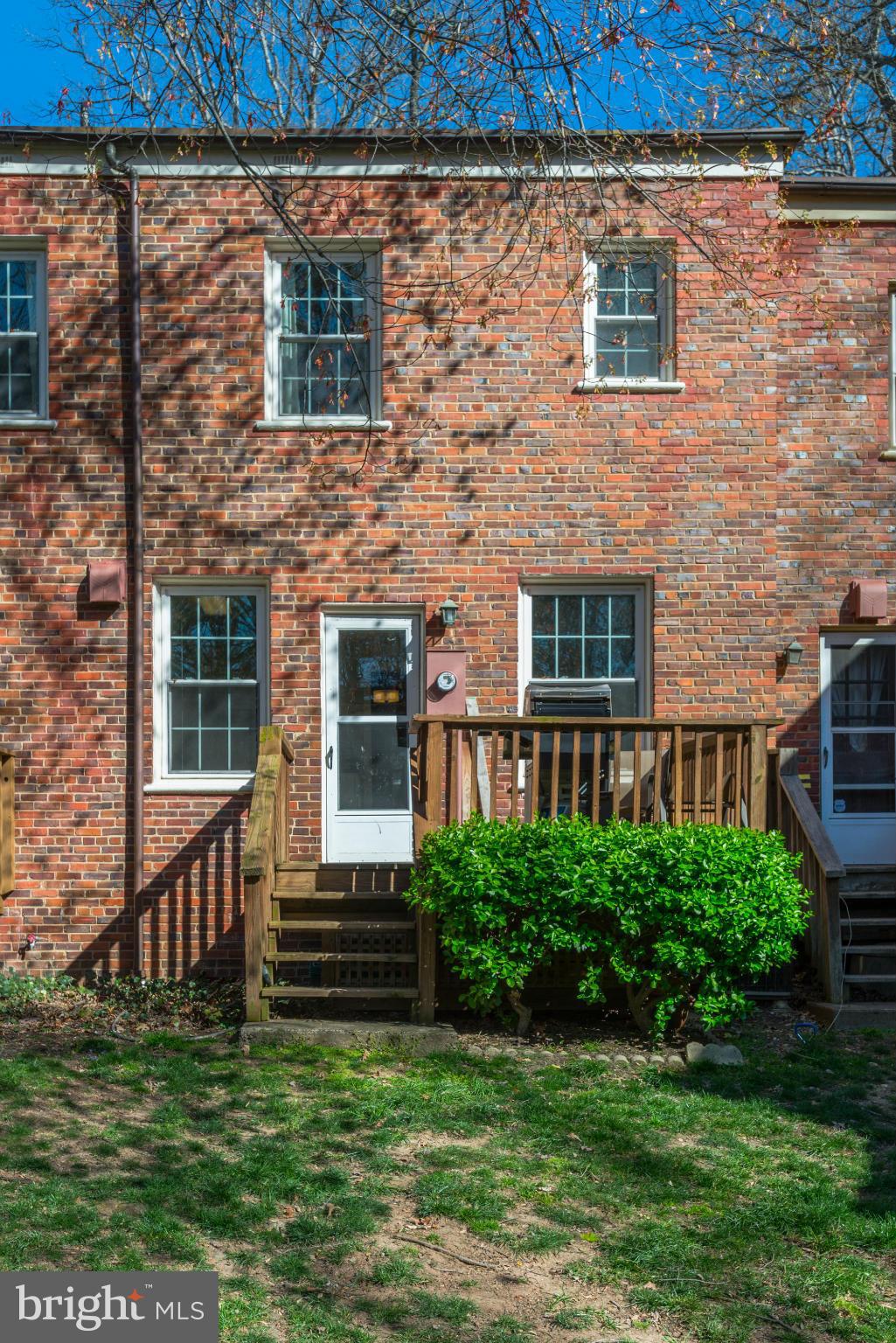 ARLINGTON VILLAGE - Residential