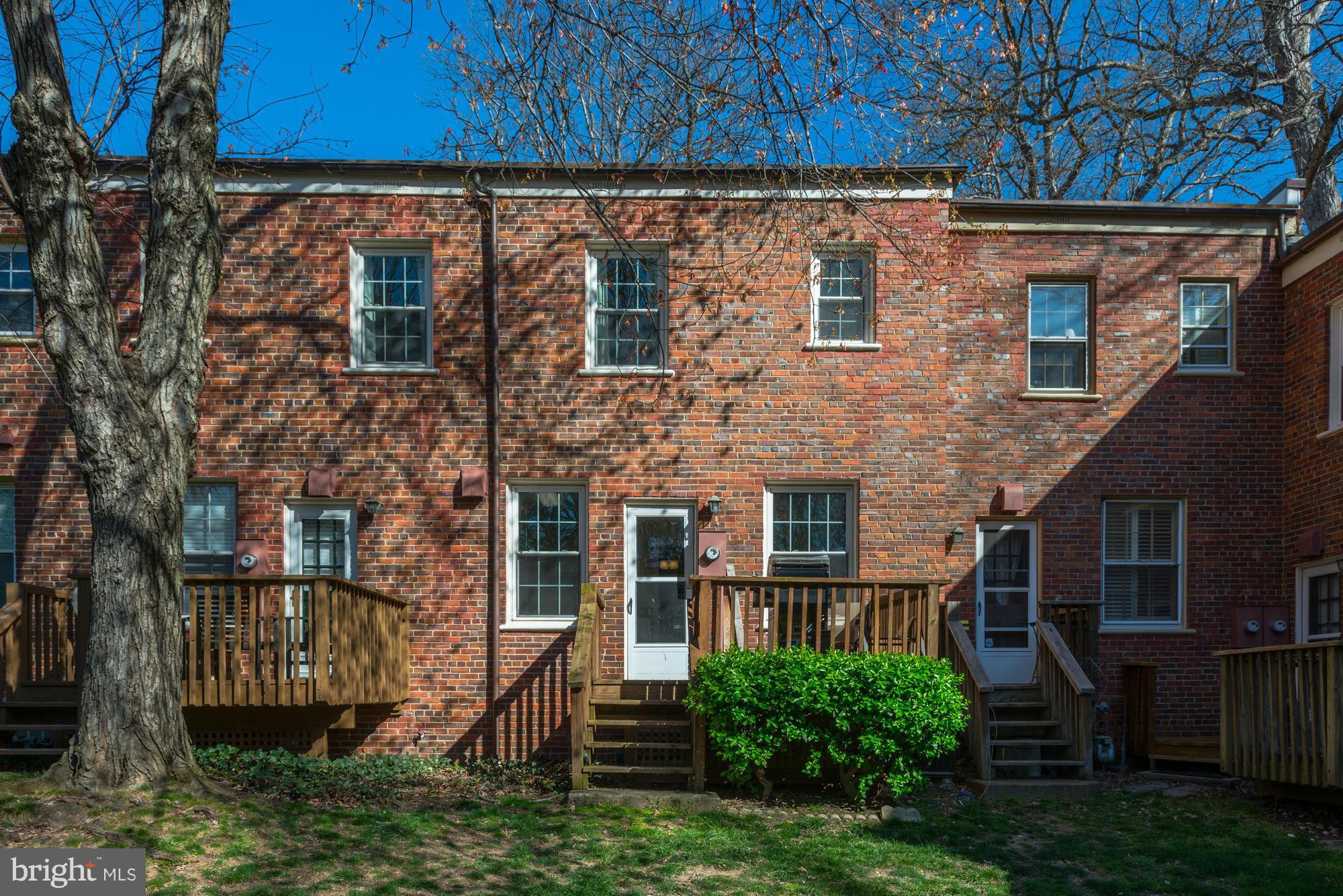 ARLINGTON VILLAGE - Residential