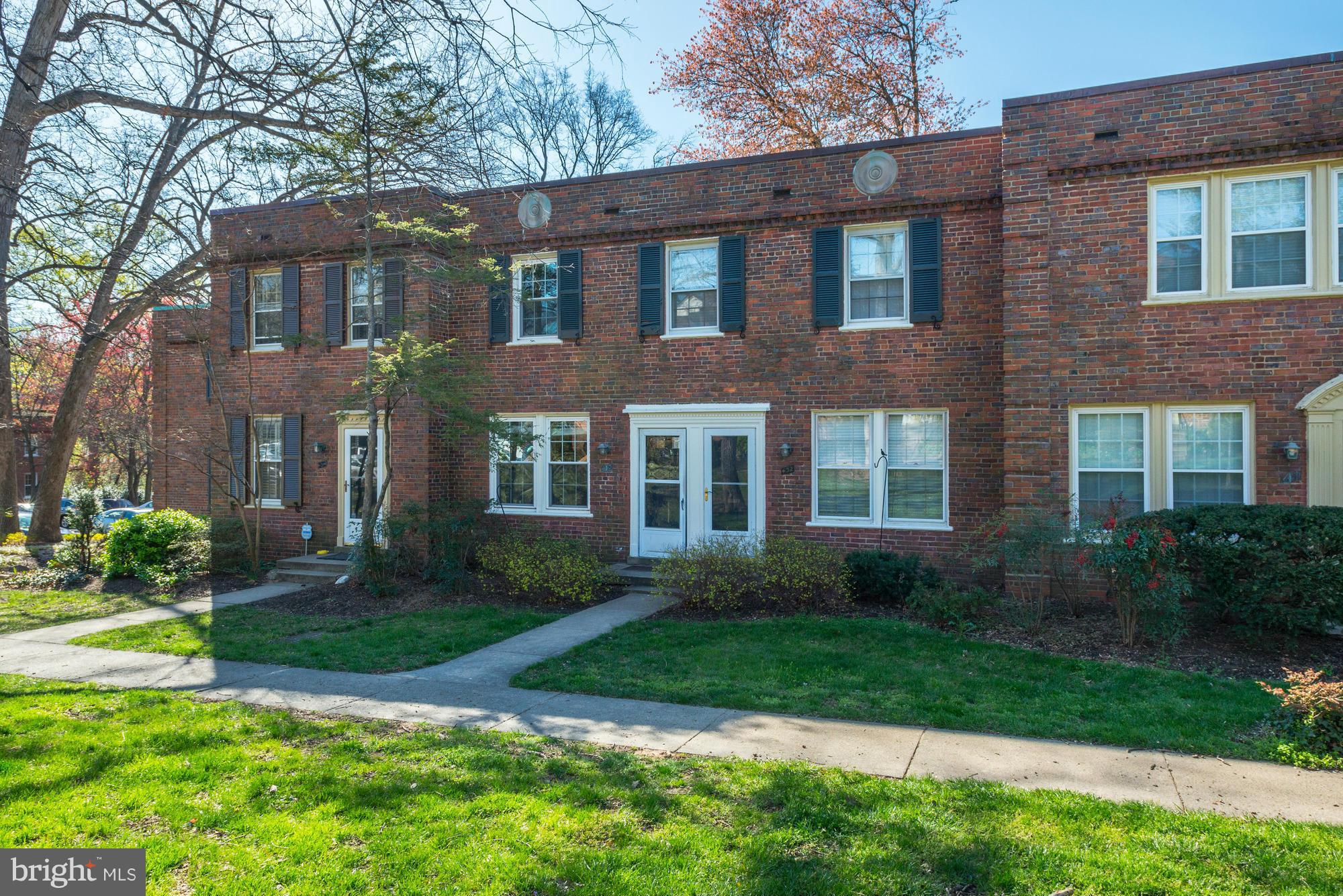 ARLINGTON VILLAGE - Residential