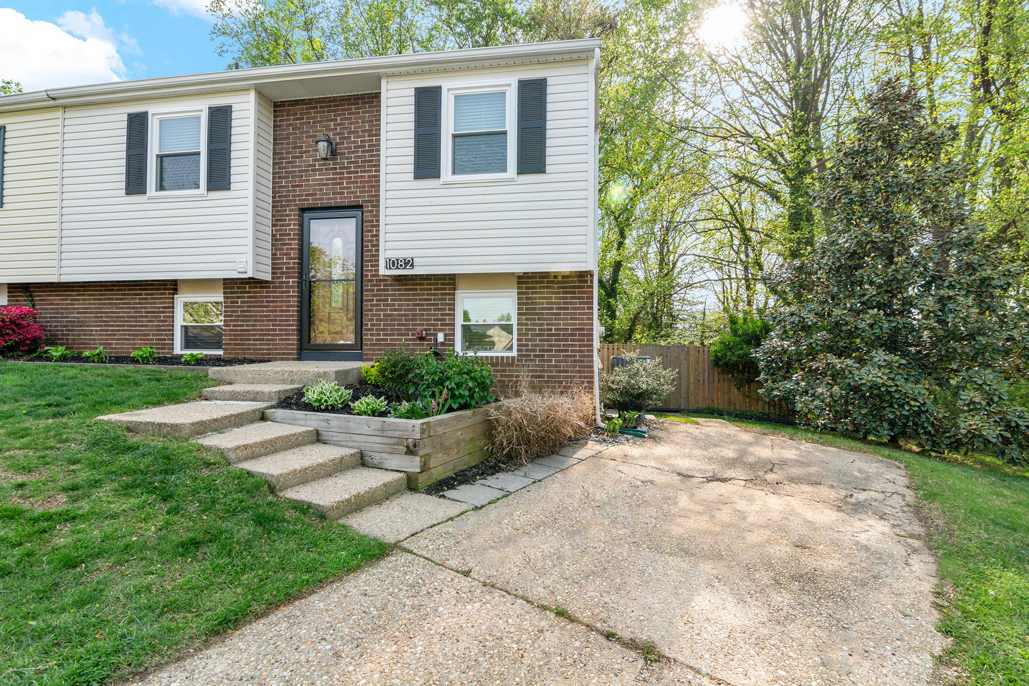 BRIGHTLEAF - Residential