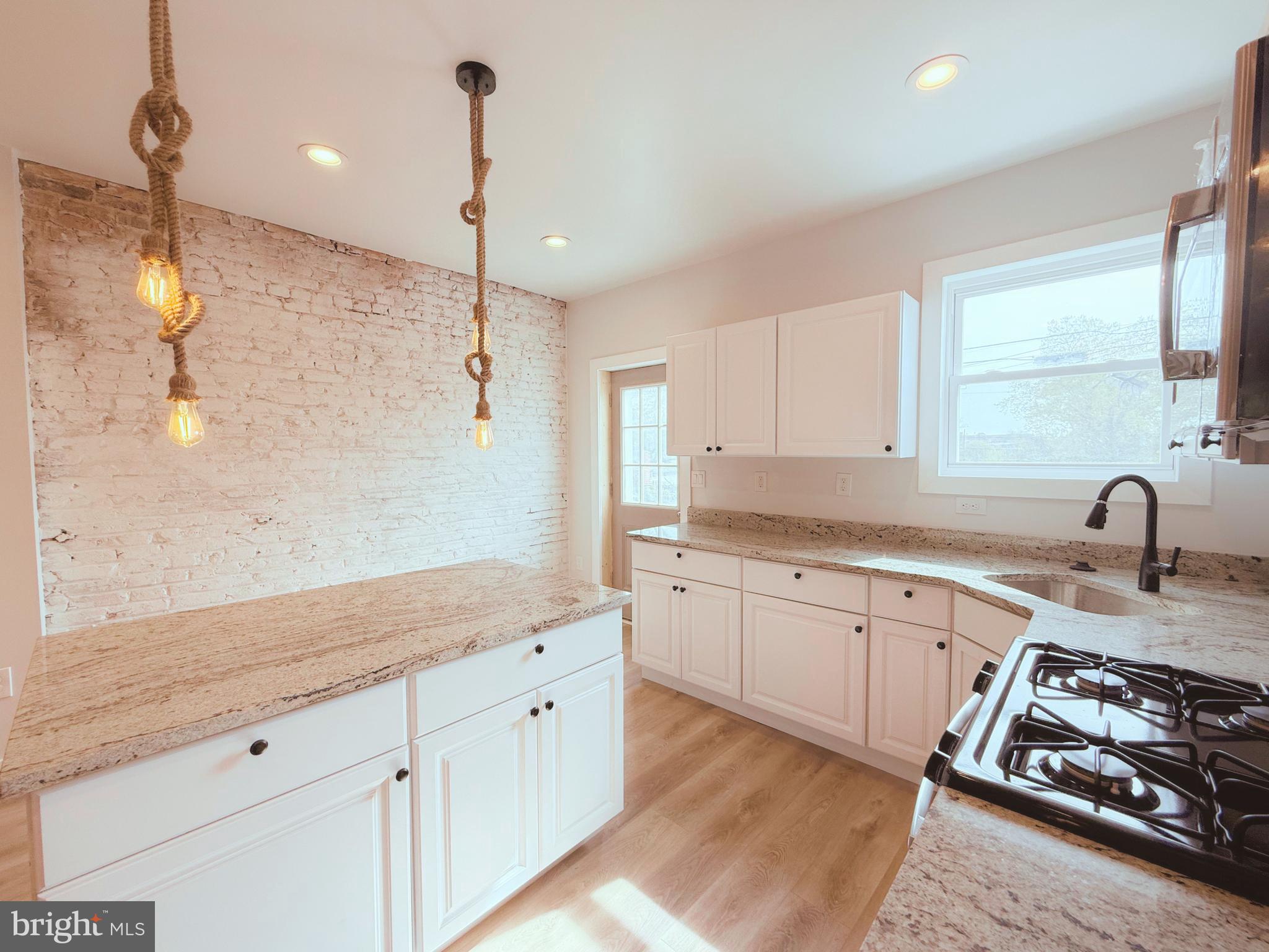 CARROLL-SOUTH HILTON - Residential