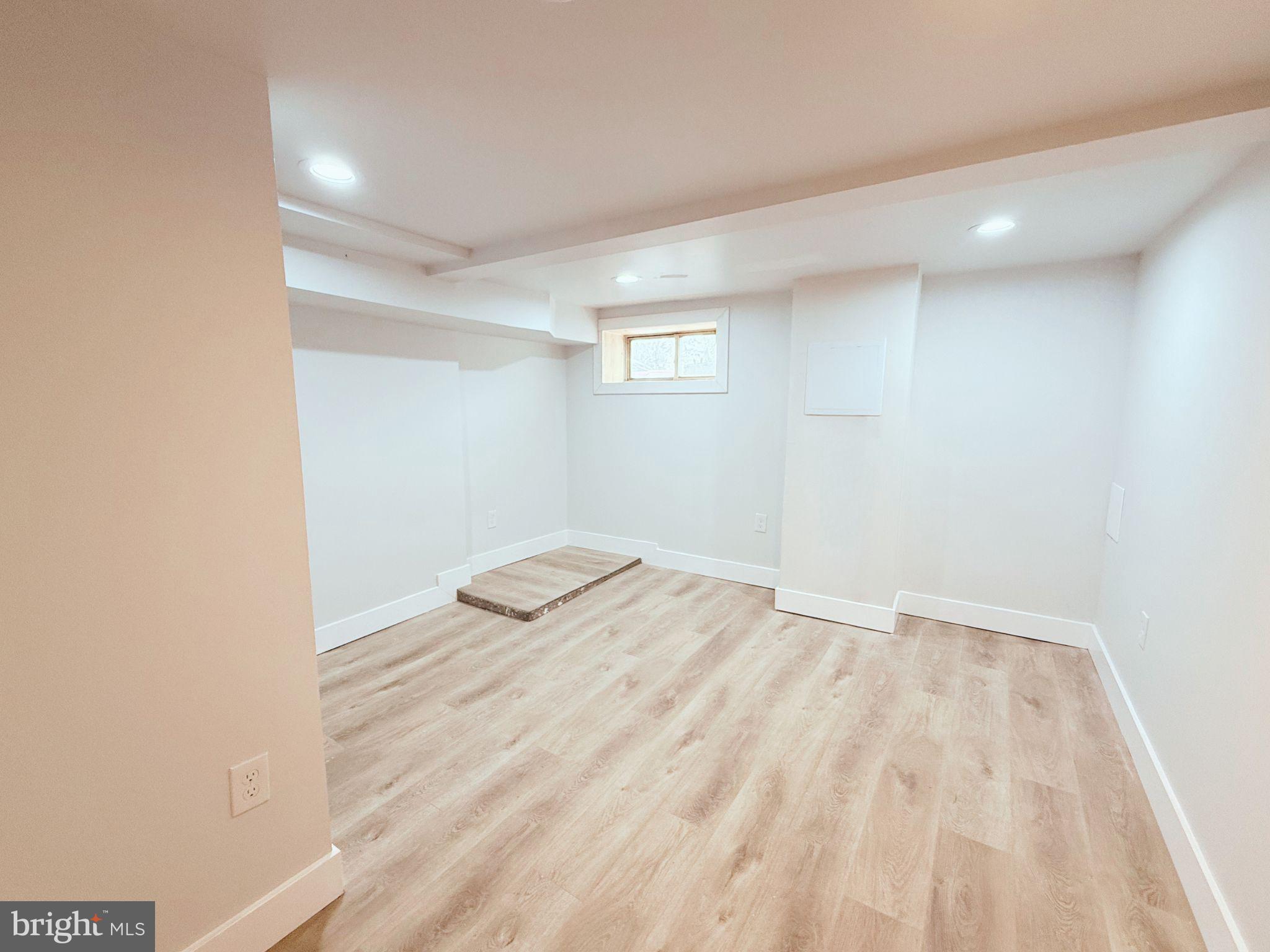 CARROLL-SOUTH HILTON - Residential