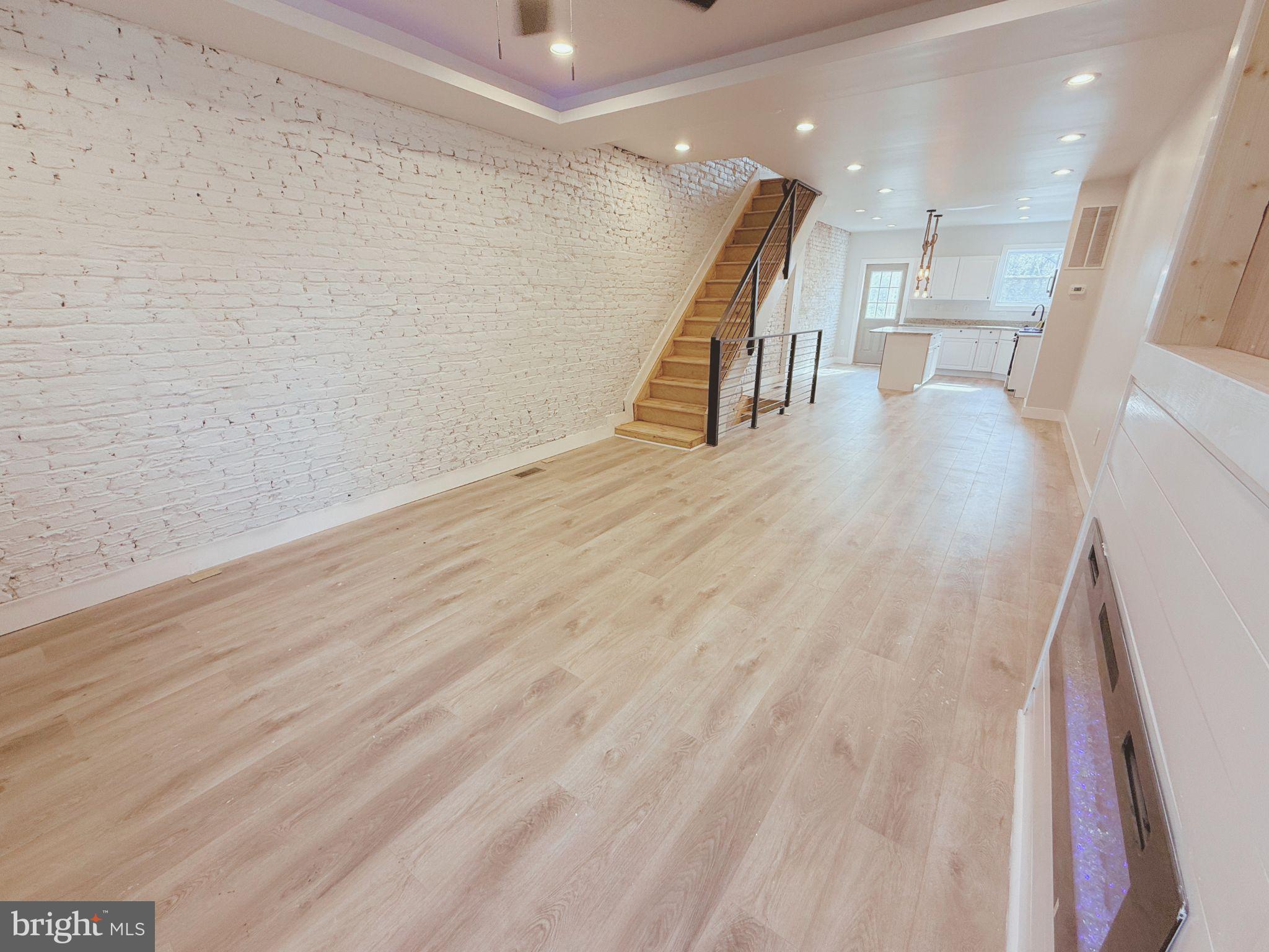 CARROLL-SOUTH HILTON - Residential