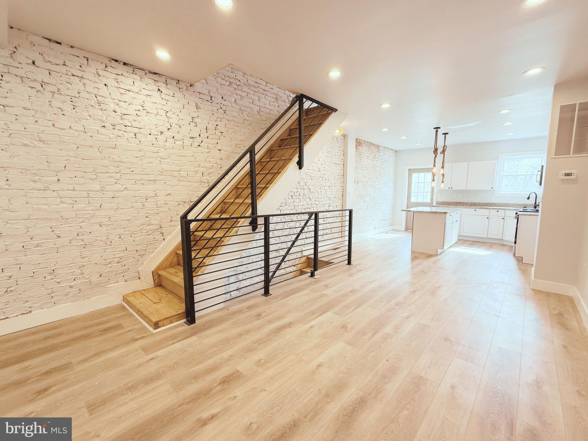 CARROLL-SOUTH HILTON - Residential