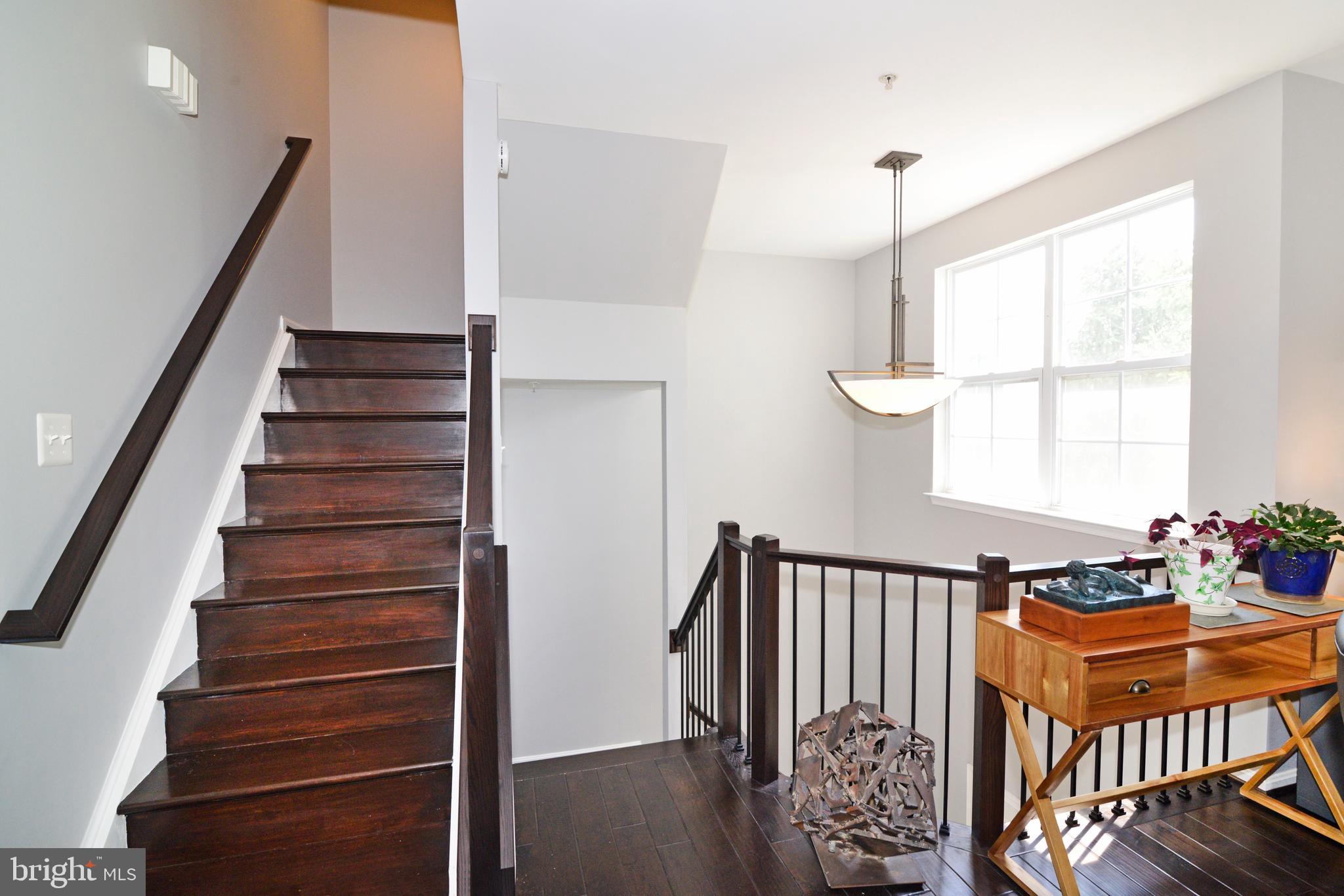 ASHBURN VILLAGE - Residential Lease