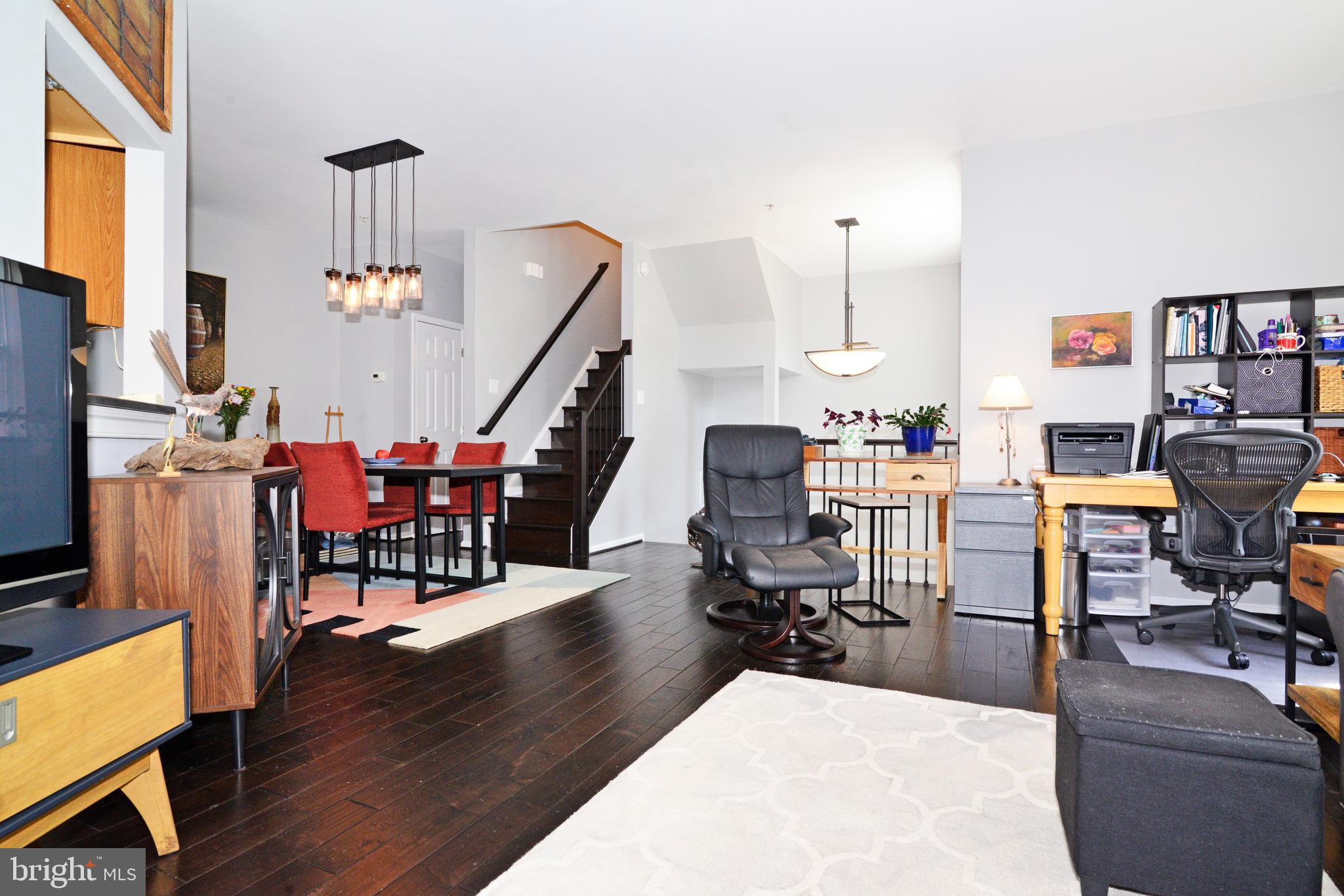 ASHBURN VILLAGE - Residential Lease