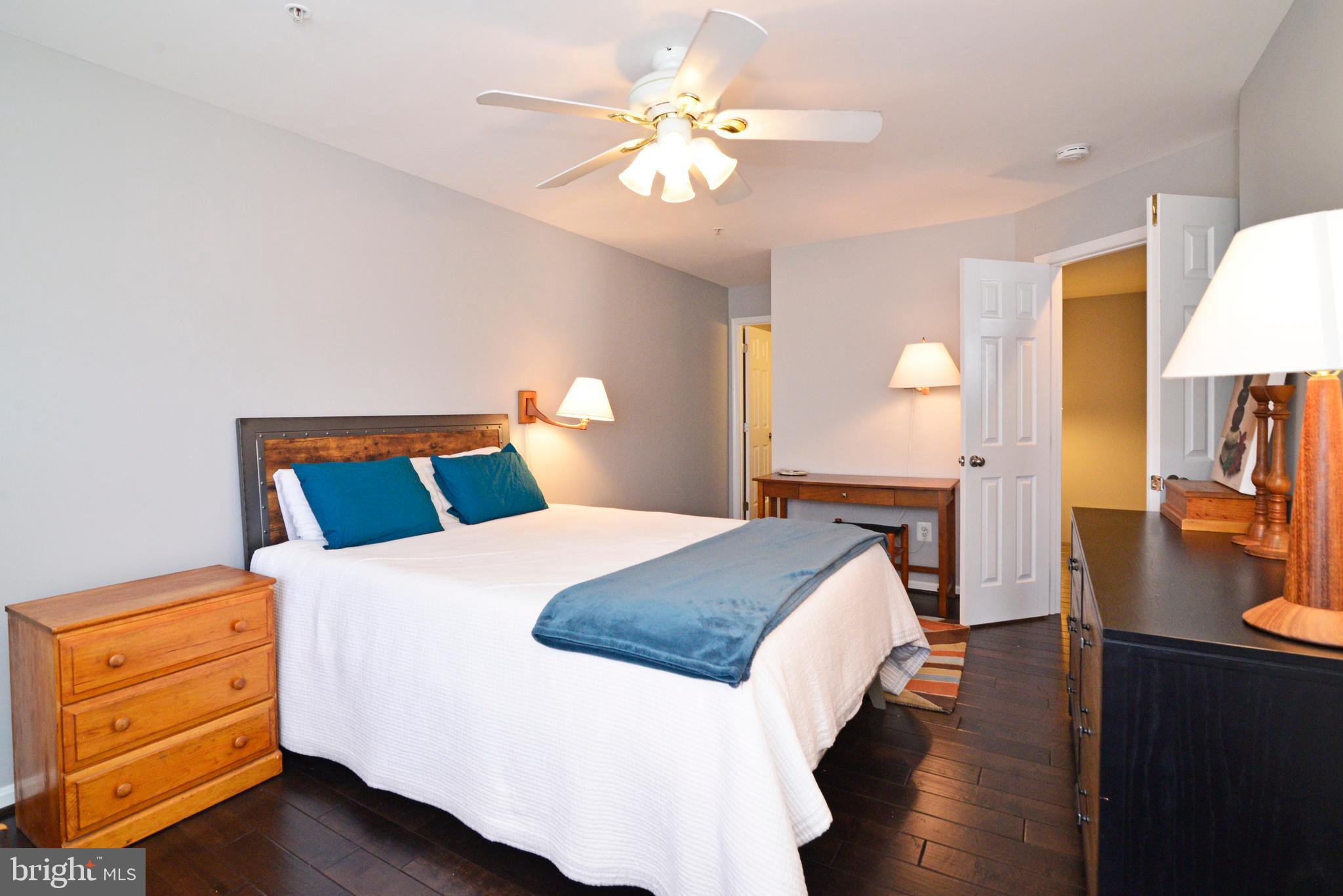 ASHBURN VILLAGE - Residential Lease