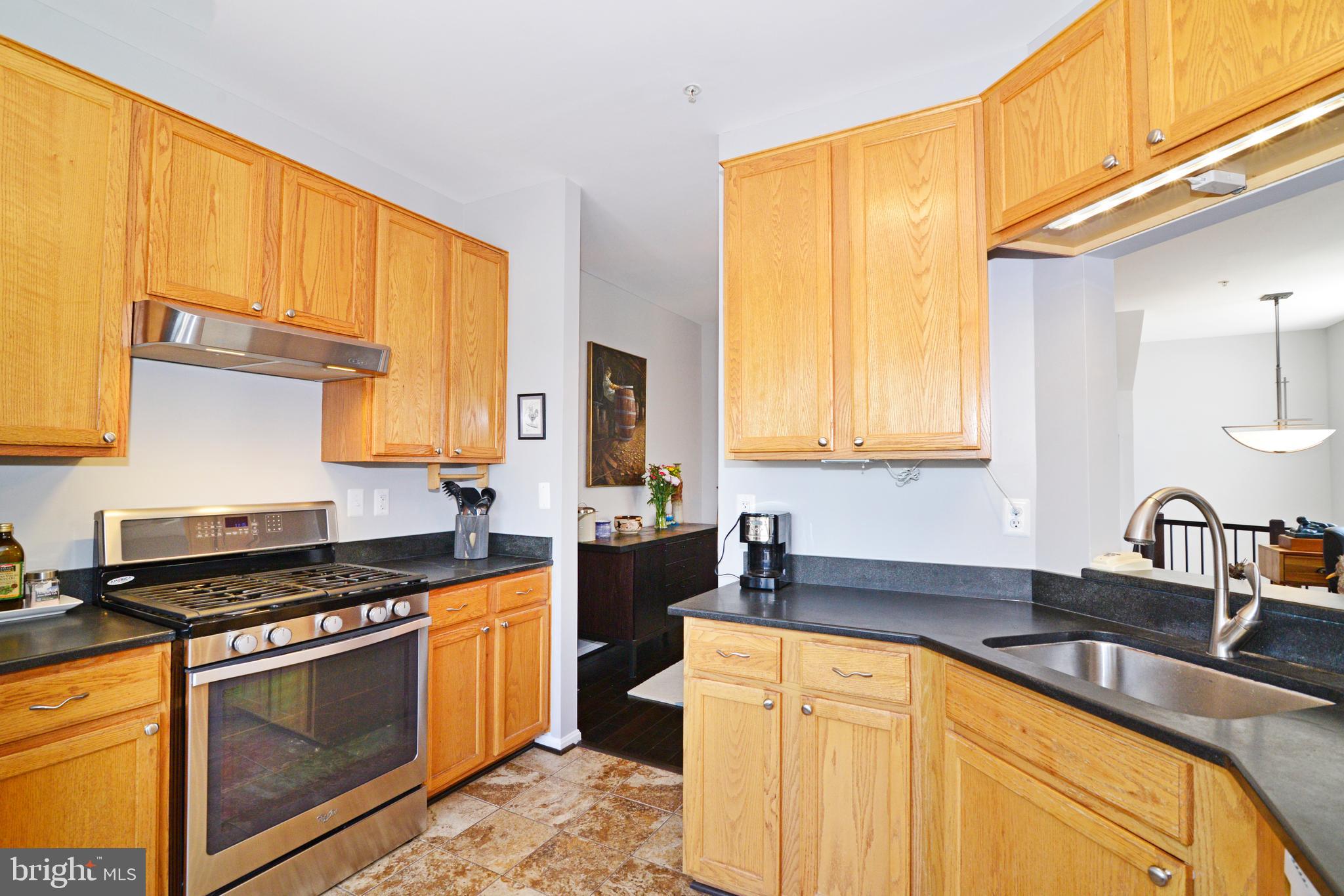 ASHBURN VILLAGE - Residential Lease