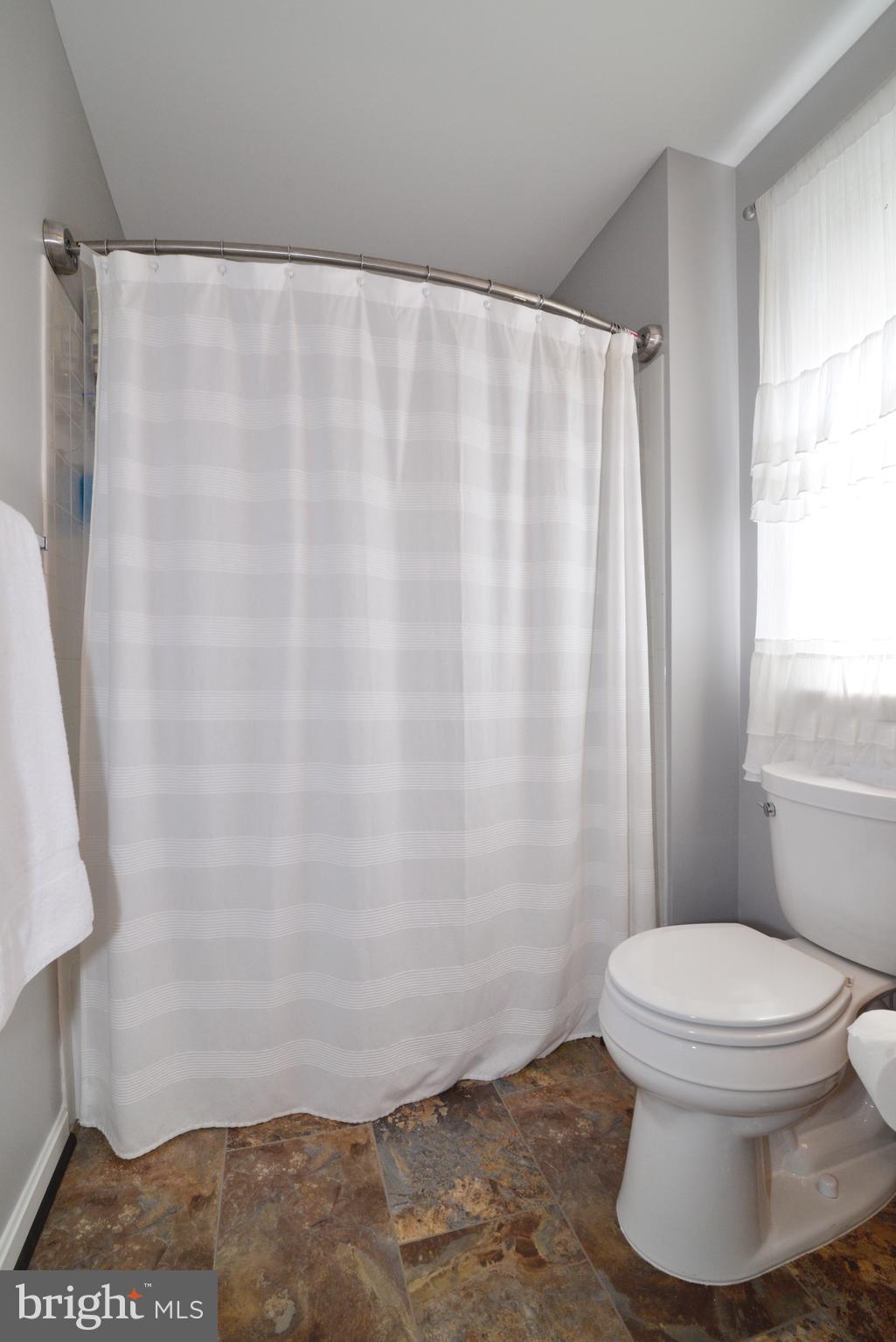 ASHBURN VILLAGE - Residential Lease