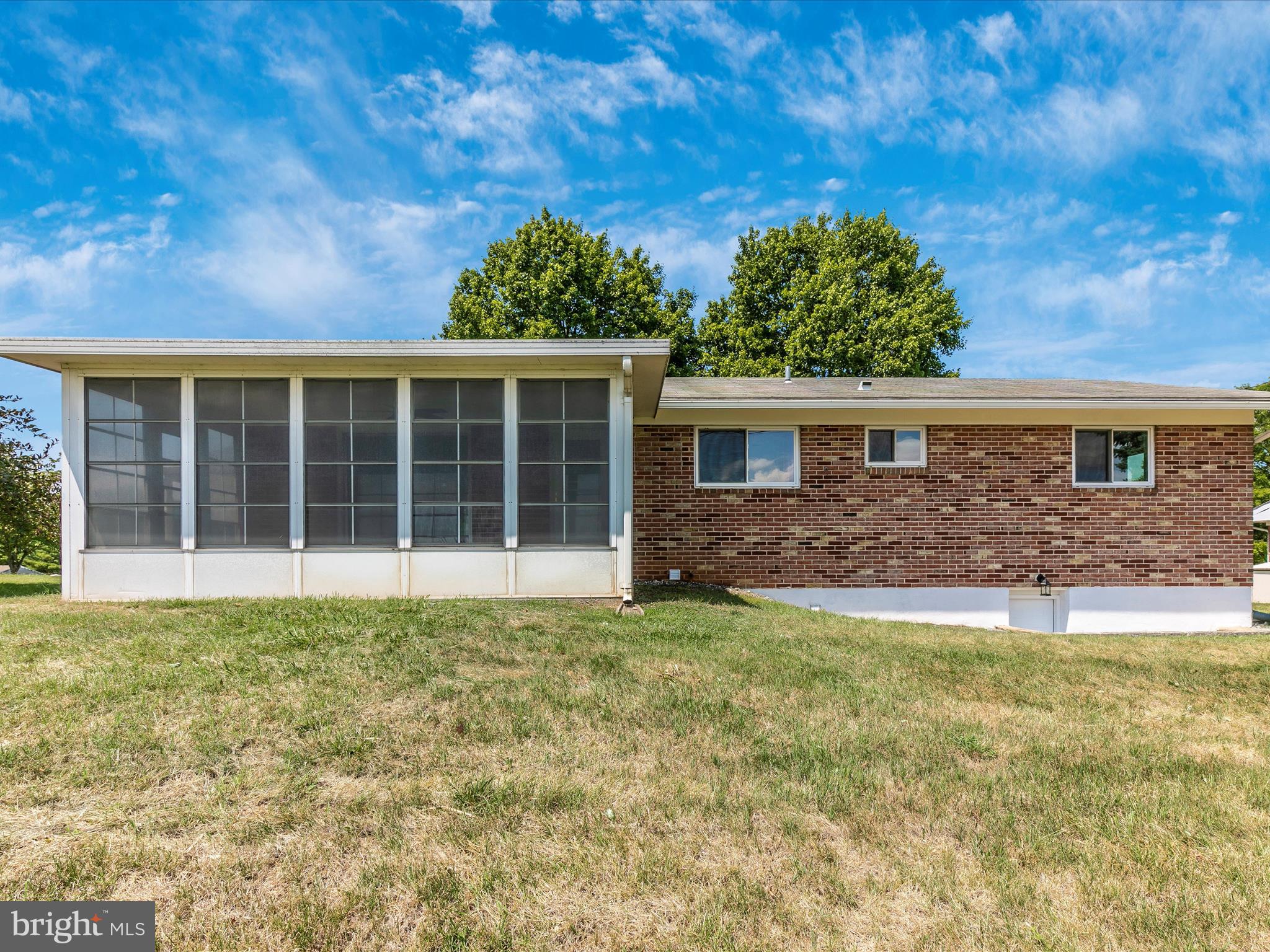 NORTHRIDGE MANOR - Residential