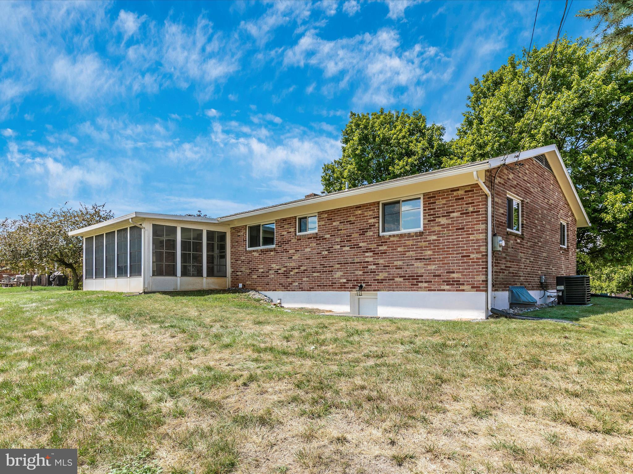 NORTHRIDGE MANOR - Residential