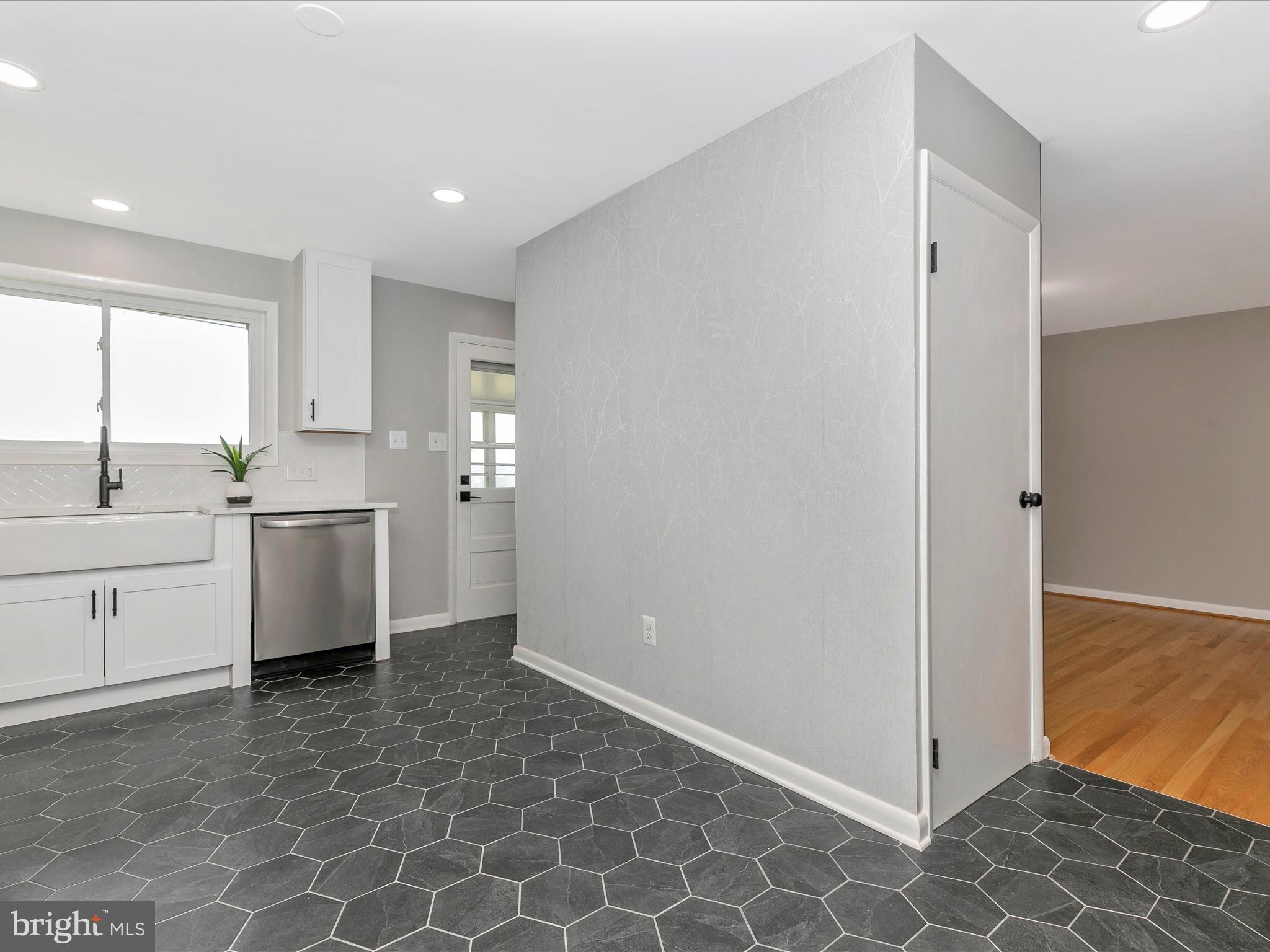 NORTHRIDGE MANOR - Residential