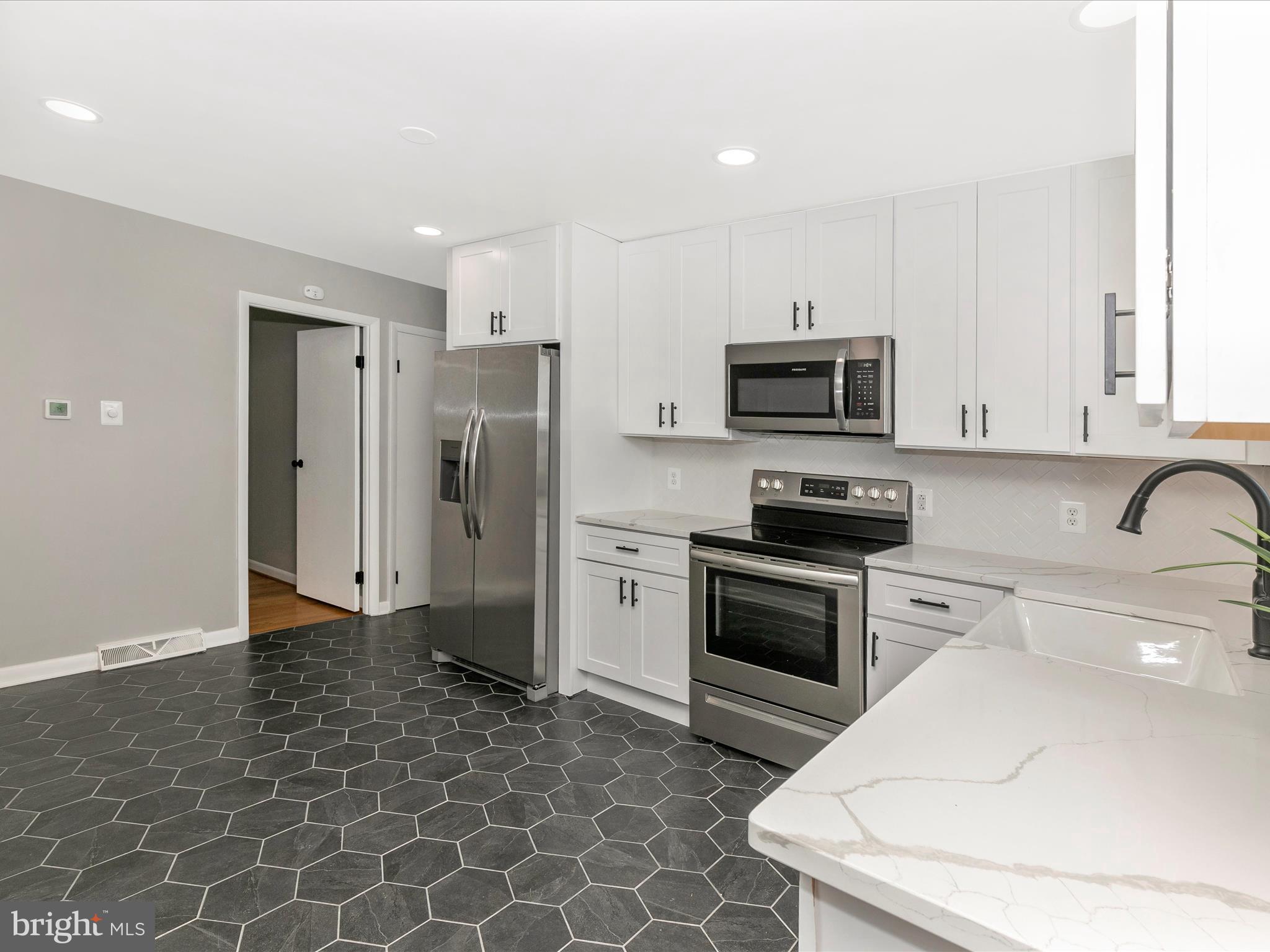 NORTHRIDGE MANOR - Residential