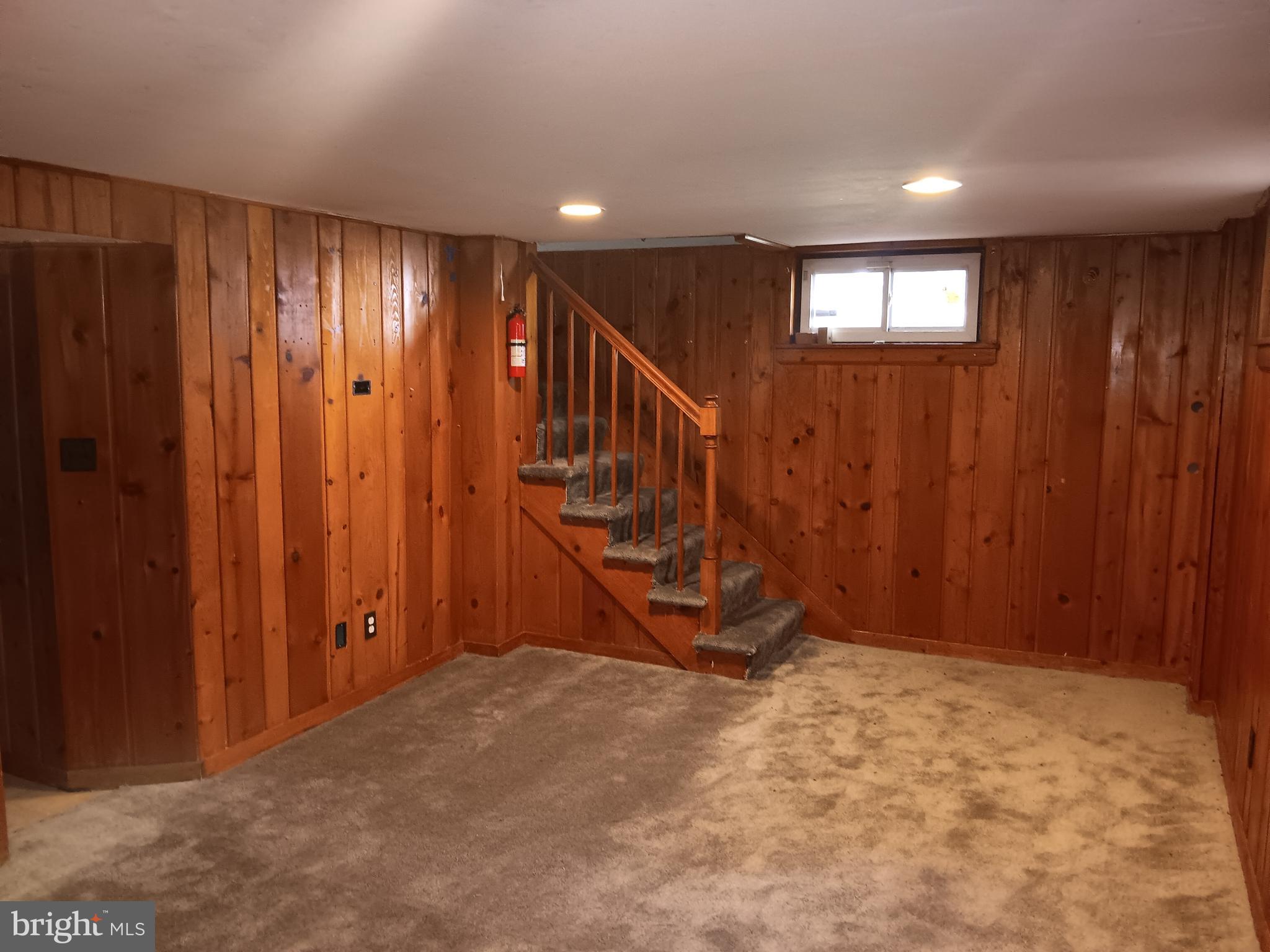 LANDOVER HILLS - Residential