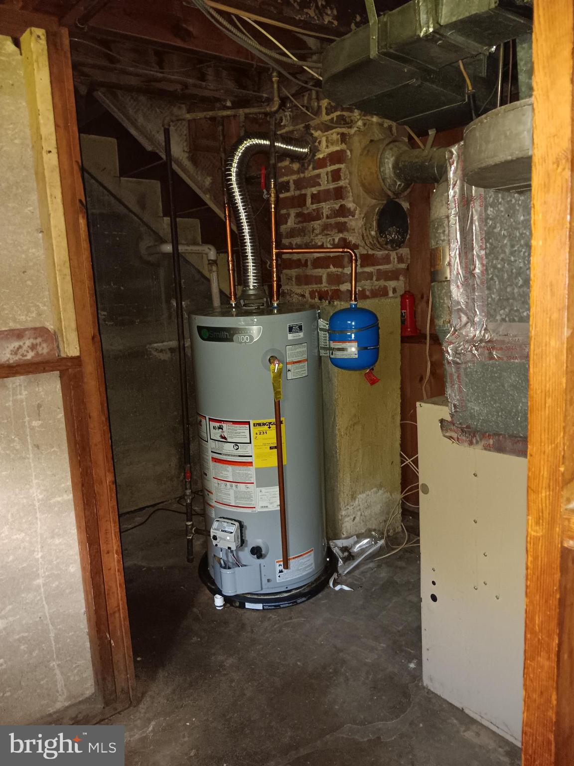 LANDOVER HILLS - Residential