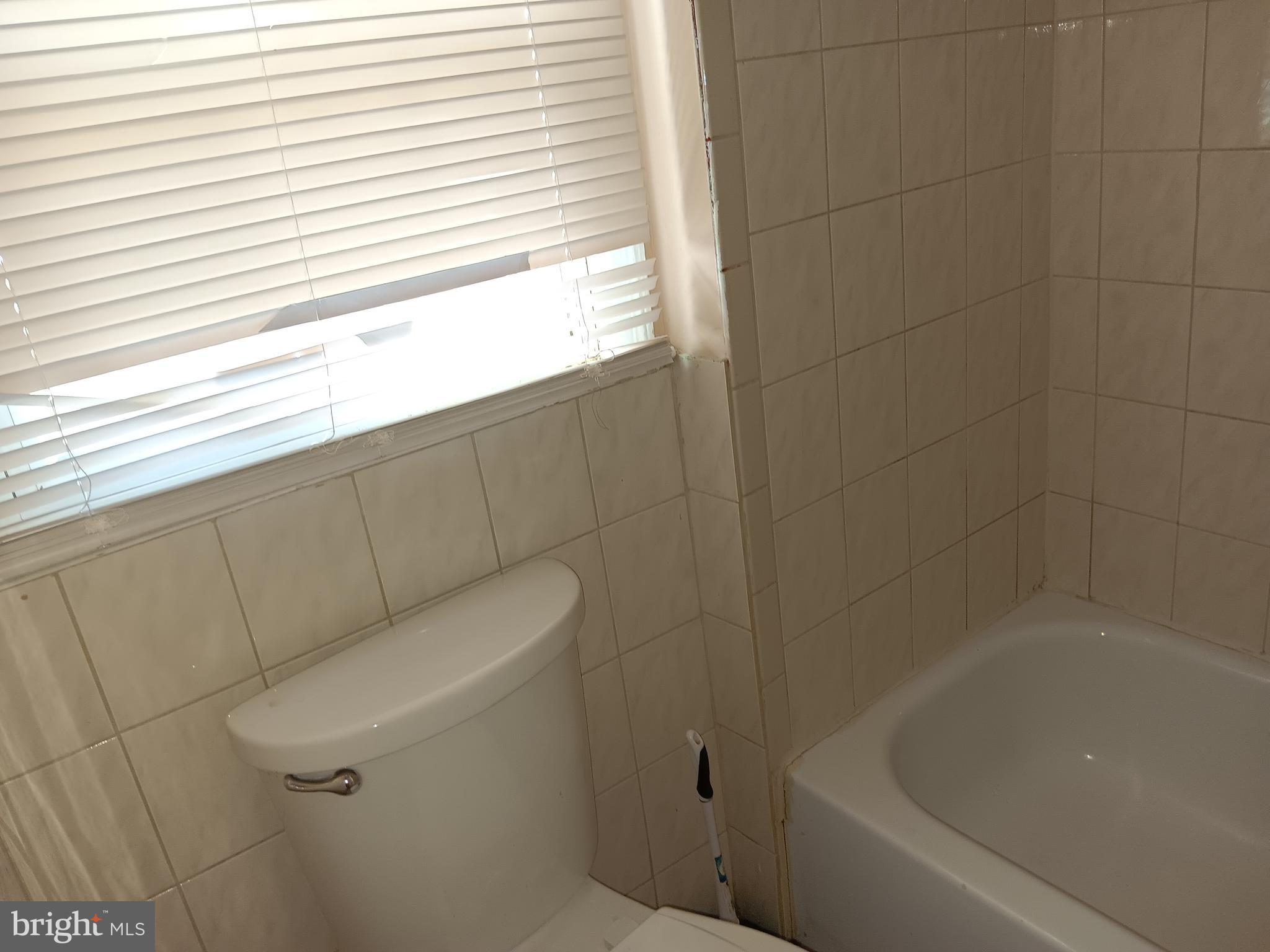 LANDOVER HILLS - Residential