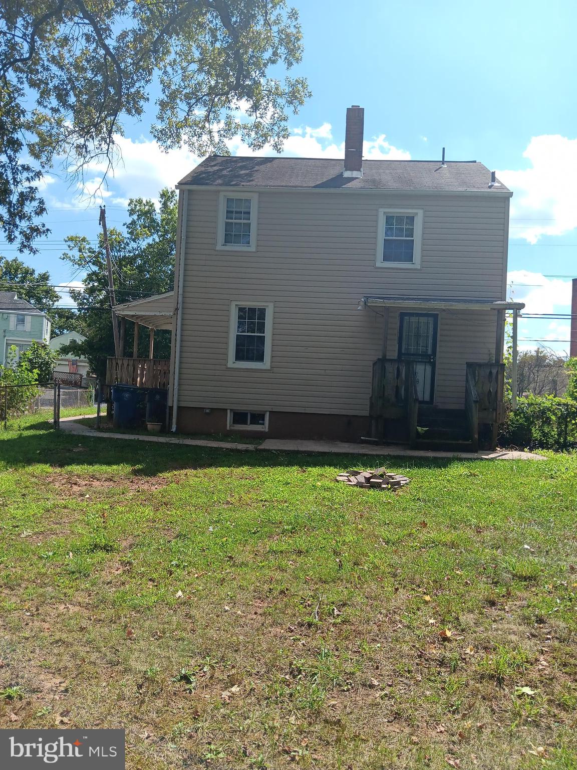 LANDOVER HILLS - Residential