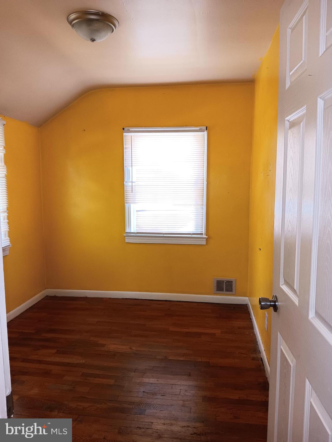 LANDOVER HILLS - Residential