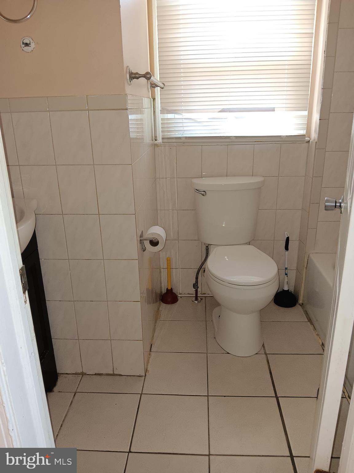 LANDOVER HILLS - Residential